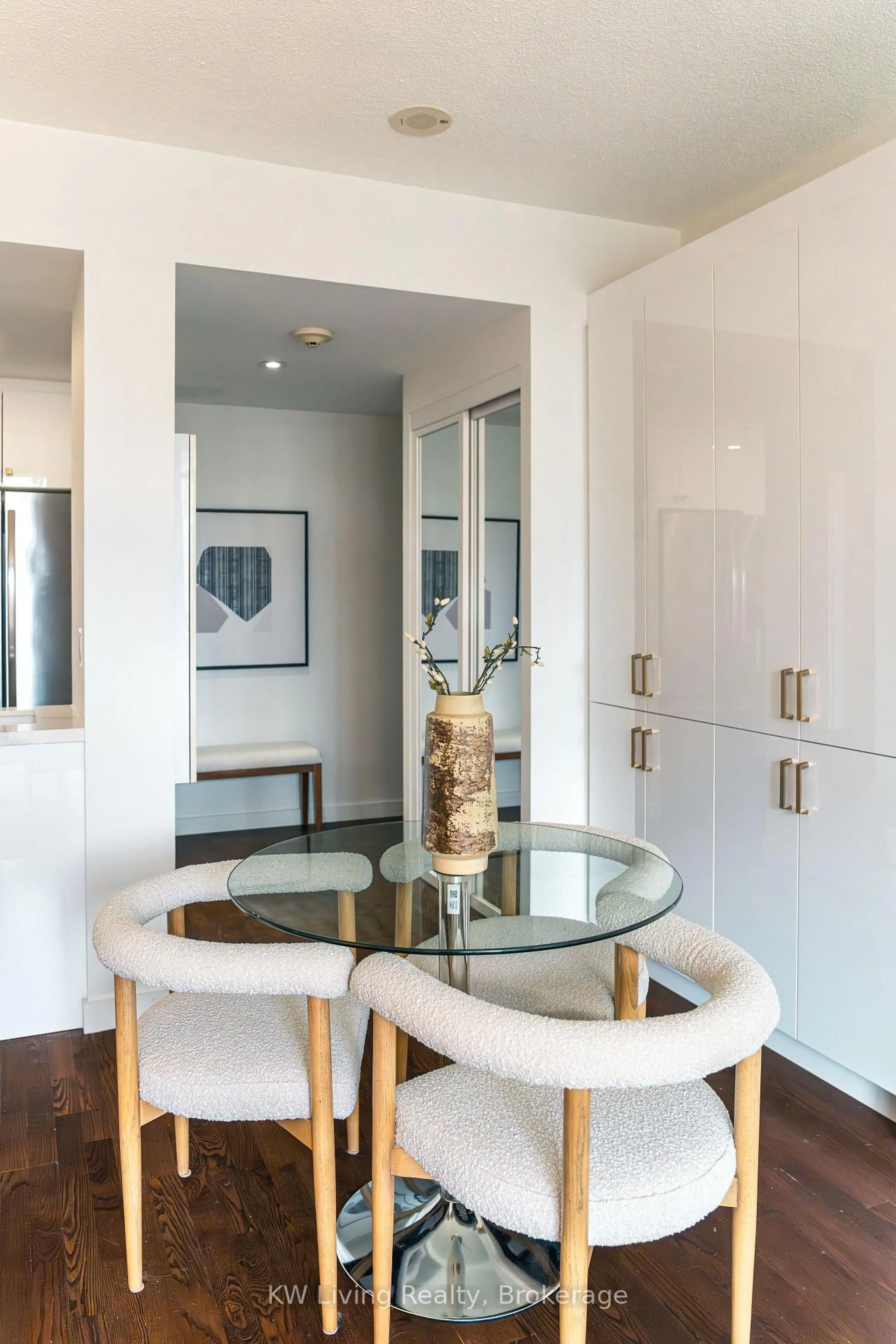 Unknown for 281 Mutual St #509, Toronto Ontario M4Y 1X6