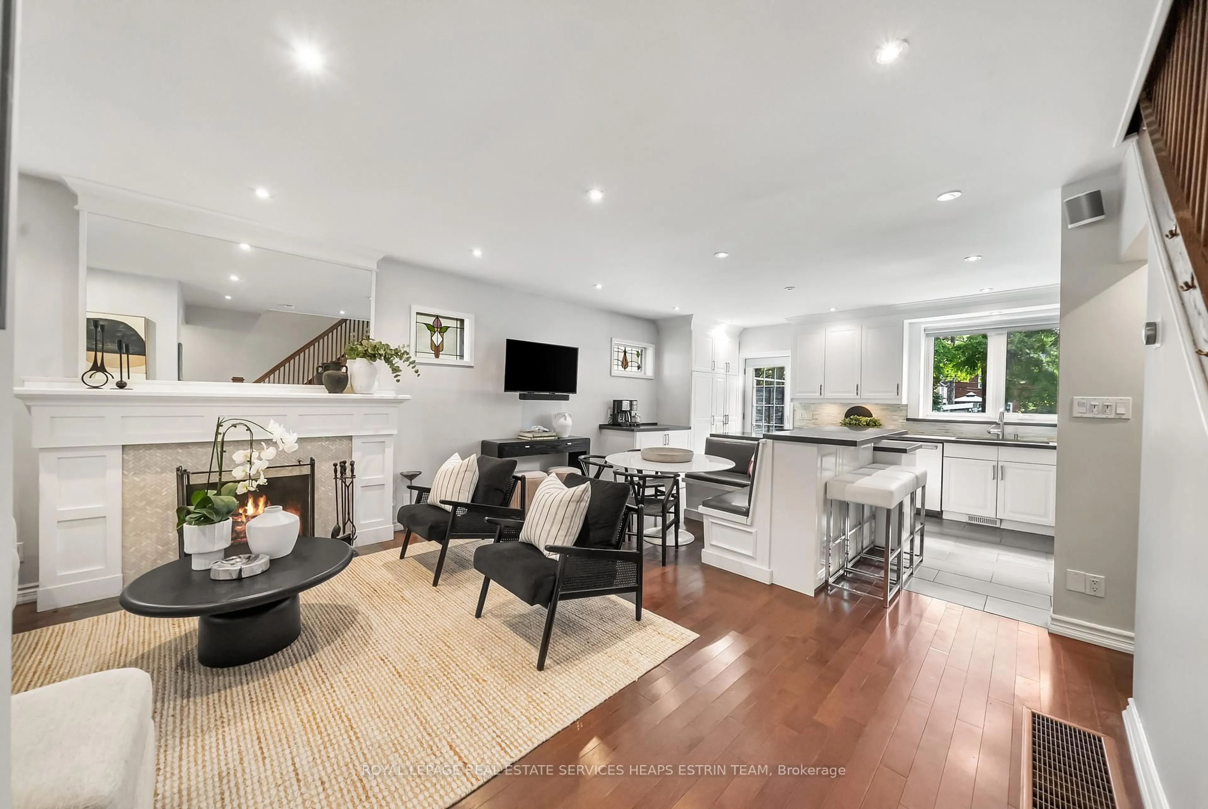 Open concept kitchen, unknown for 457 Hillsdale Ave, Toronto Ontario M4S 1V1