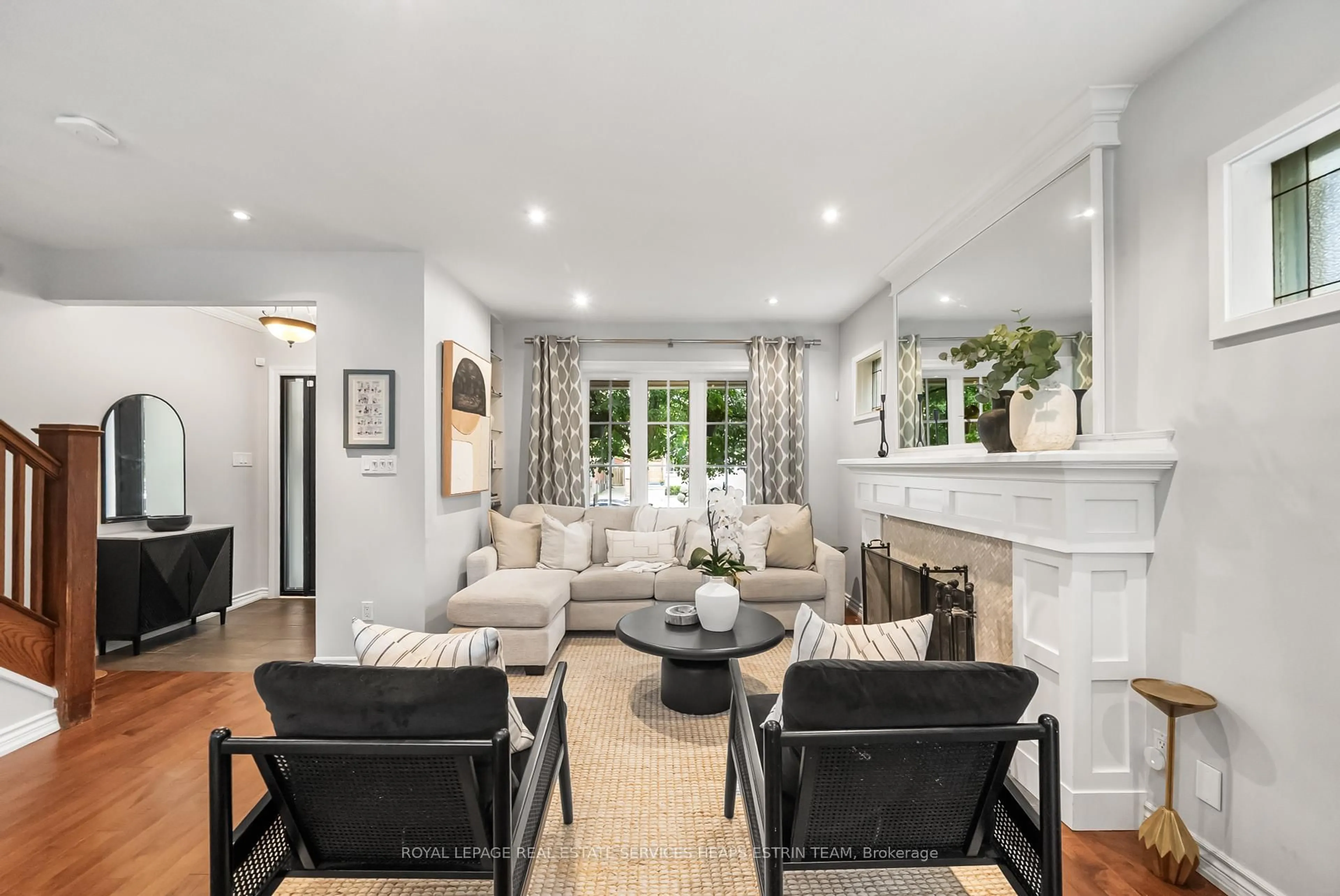 Living room with furniture, ceramic/tile floor for 457 Hillsdale Ave, Toronto Ontario M4S 1V1