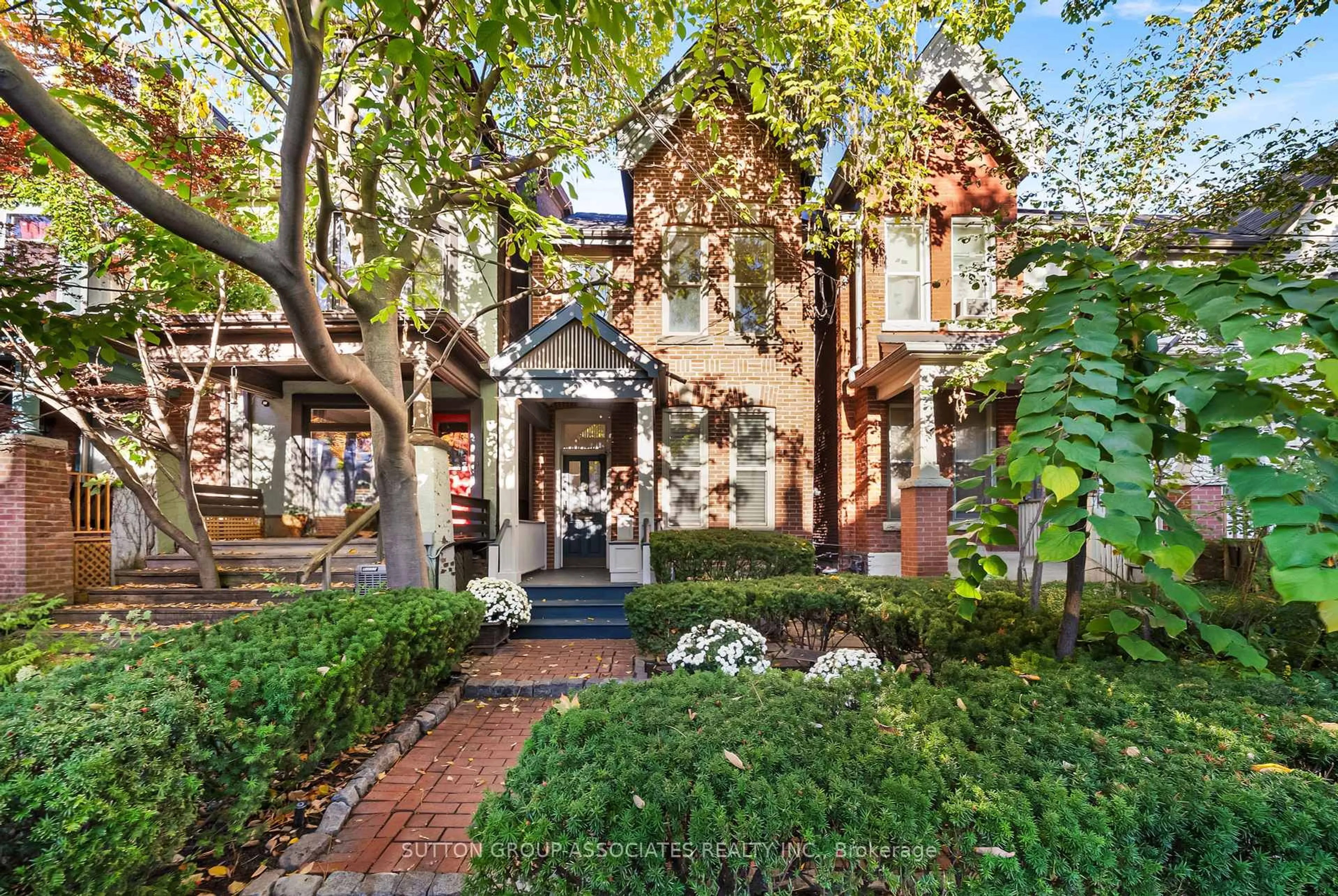 Home with brick exterior material, street for 193 Howland Ave, Toronto Ontario M5R 3B7