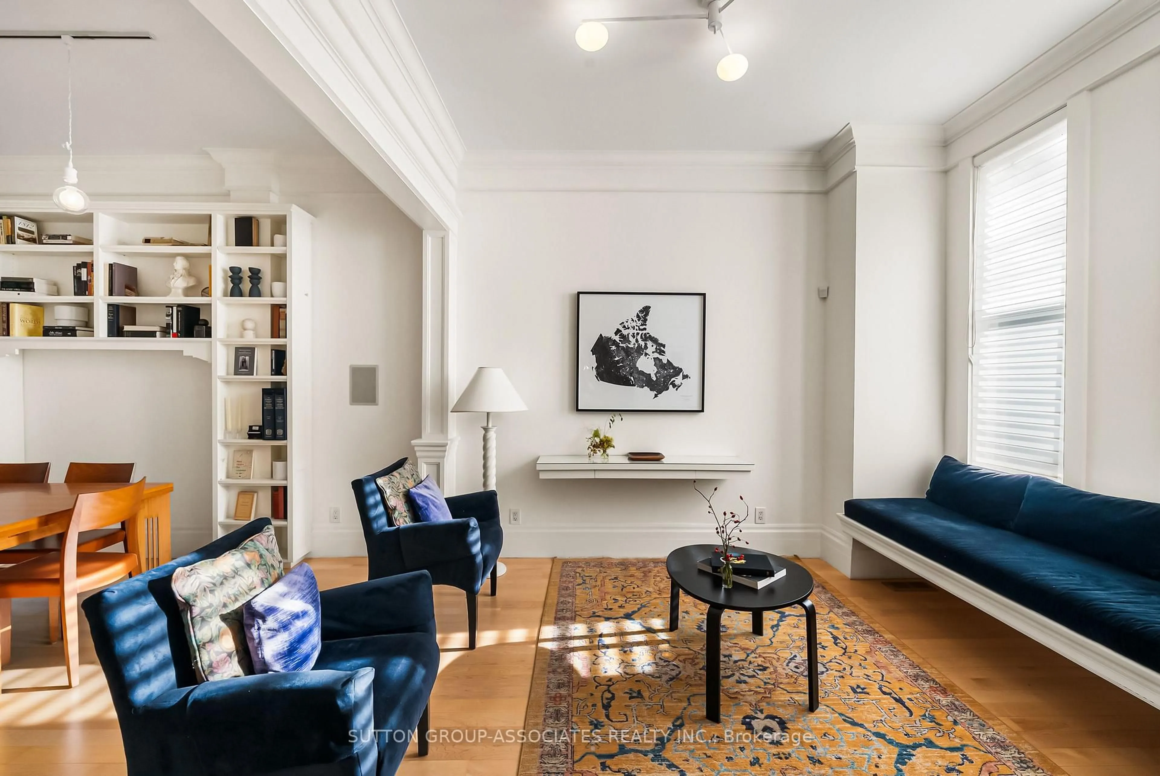 Living room with furniture, unknown for 193 Howland Ave, Toronto Ontario M5R 3B7