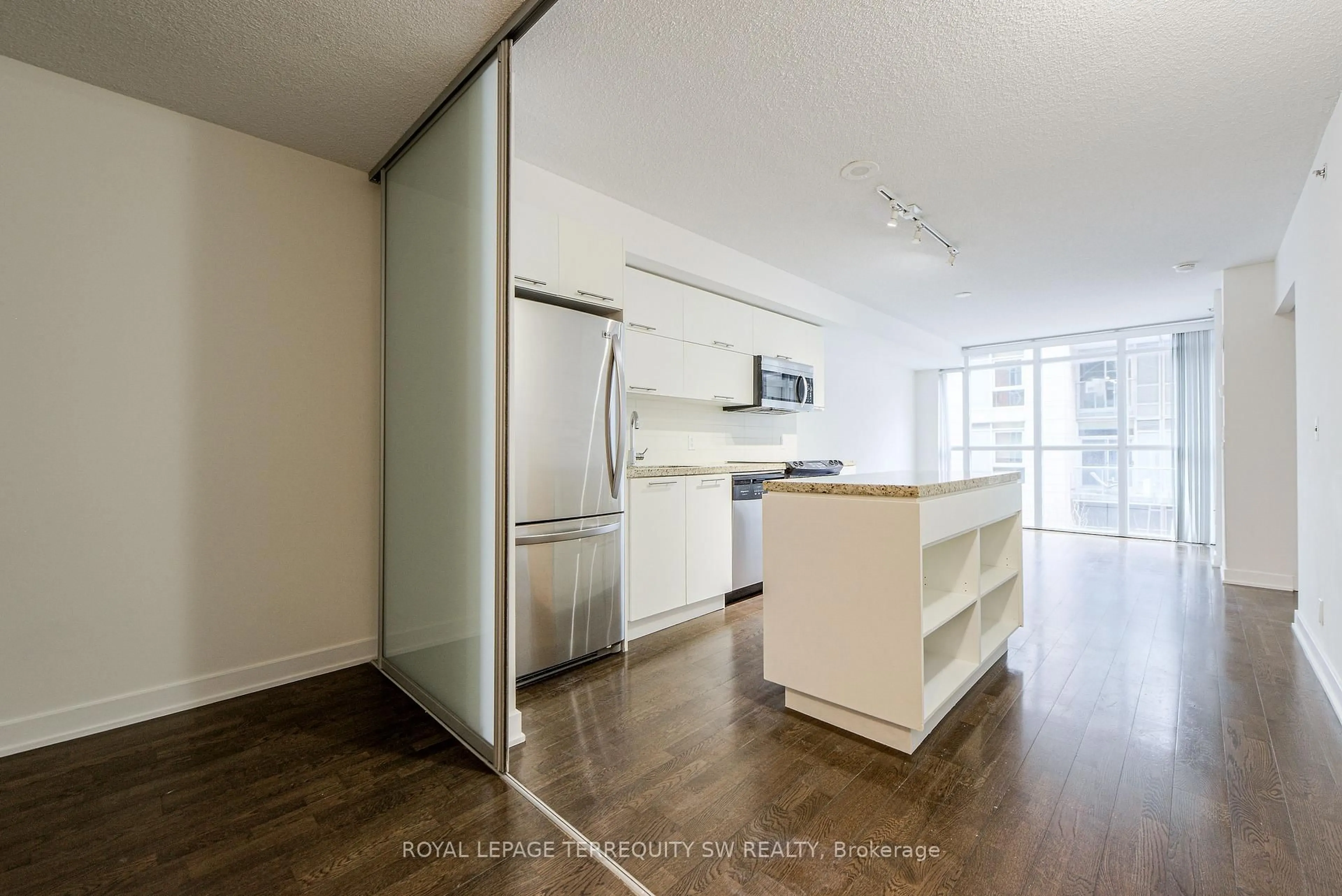 Unknown for 21 Nelson St #314, Toronto Ontario M5V 3H9