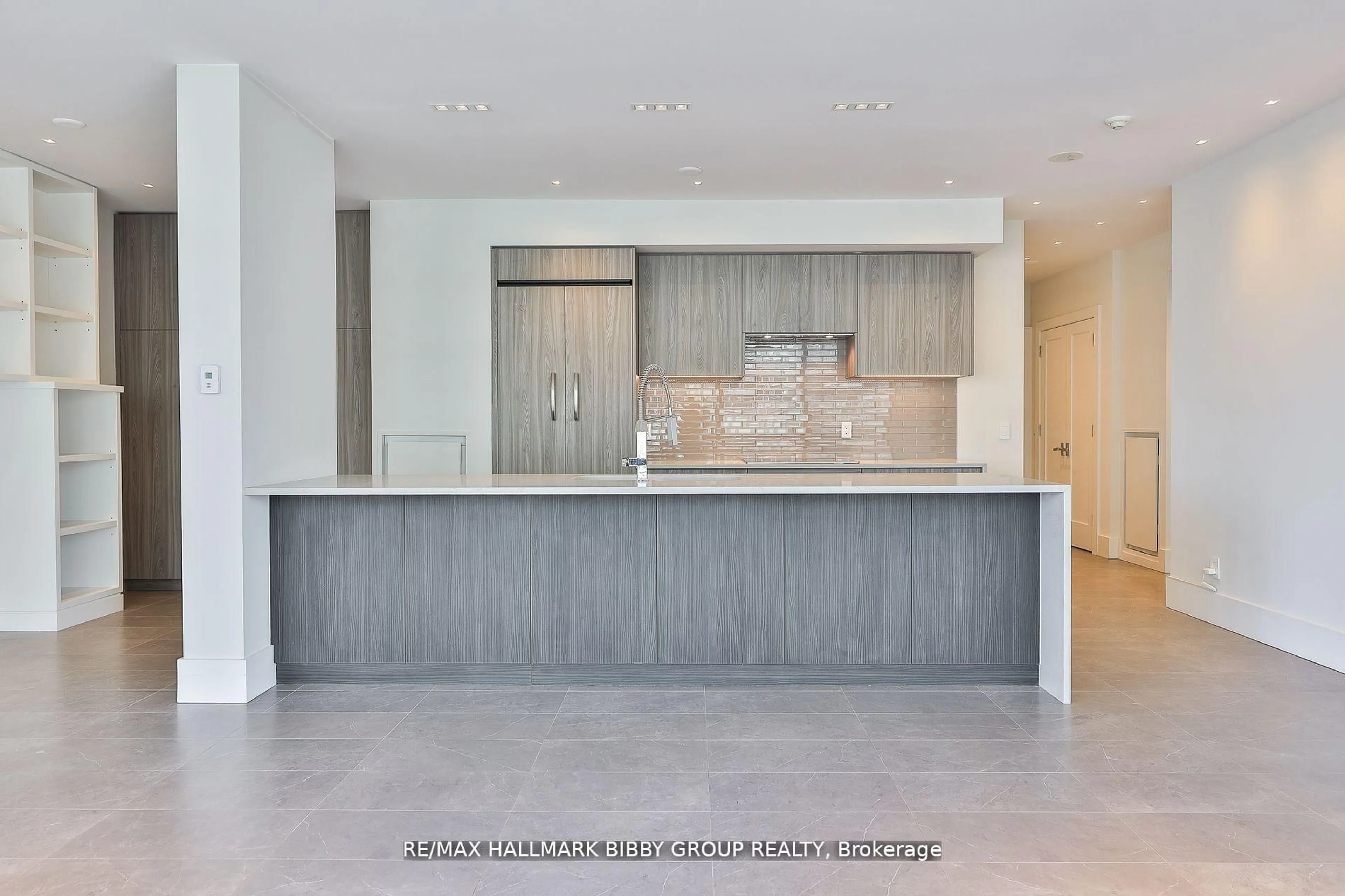 Contemporary kitchen, unknown for 438 King St #2101, Toronto Ontario M5V 3T9