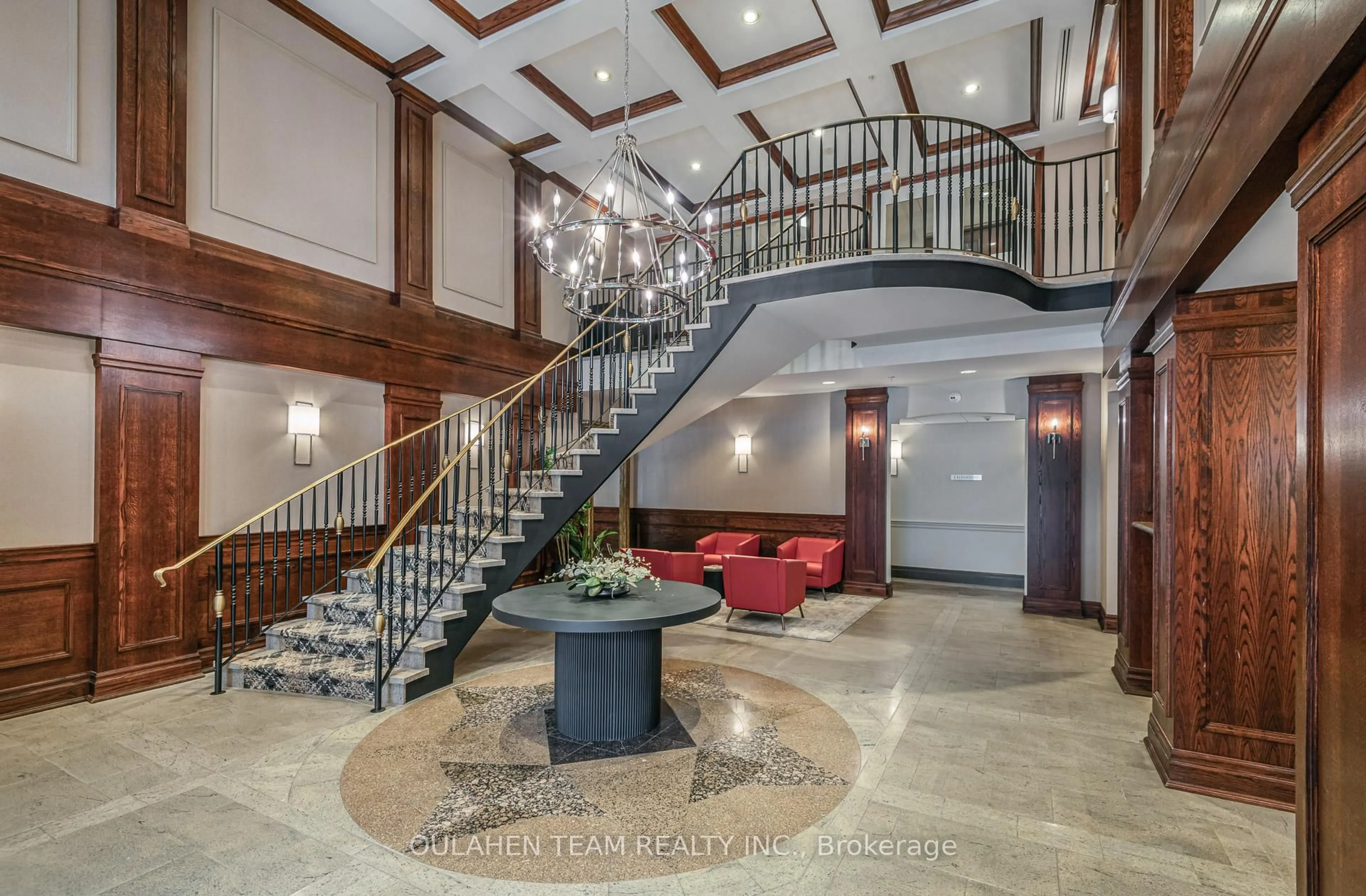 Indoor foyer for 12 Rean Dr #310, Toronto Ontario M2K 3C6