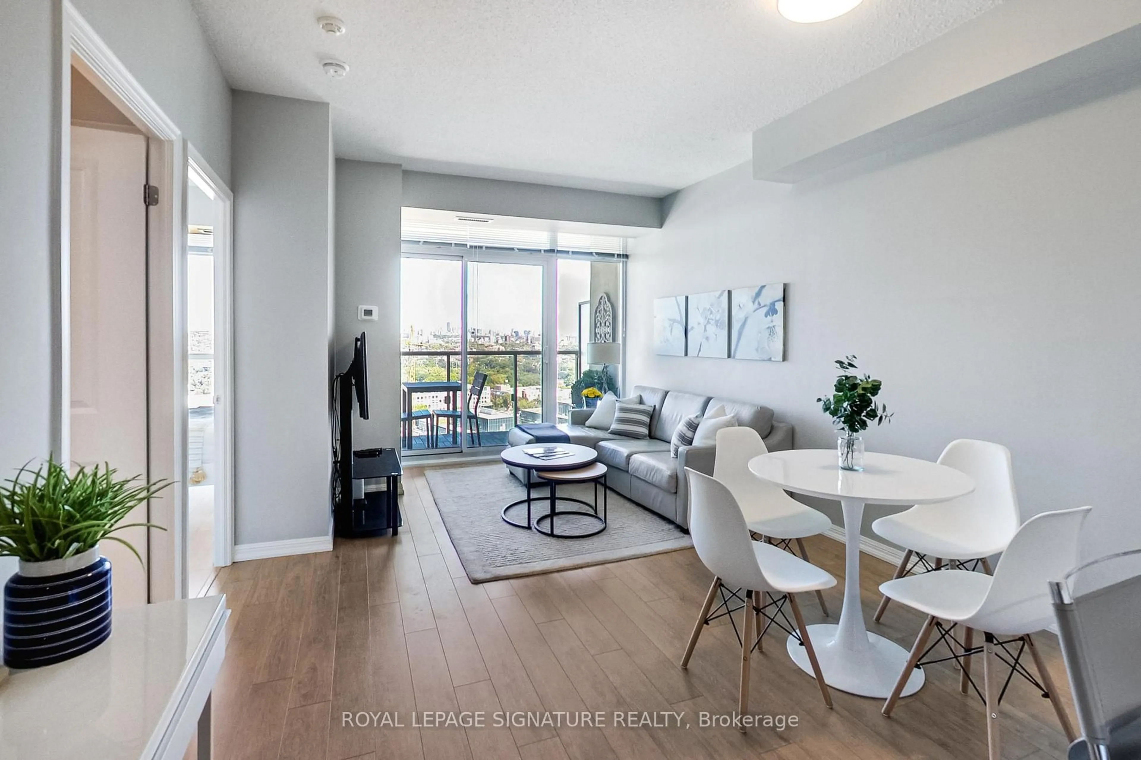 Living room with furniture, unknown for 125 Western Battery Rd #2816, Toronto Ontario M6K 3R8