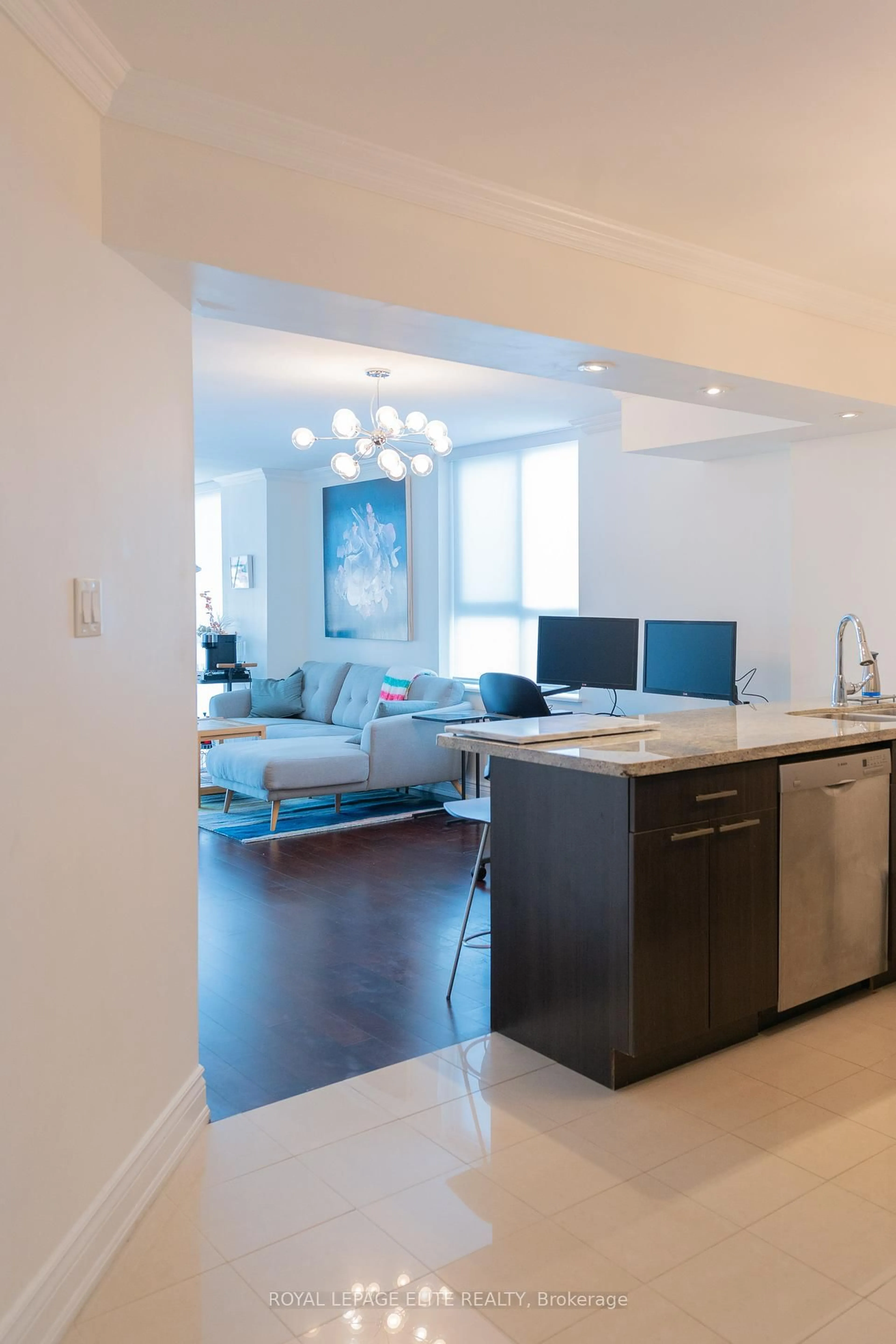 Open concept kitchen, unknown for 95 LOMBARD St #904, Toronto Ontario M5C 2V3