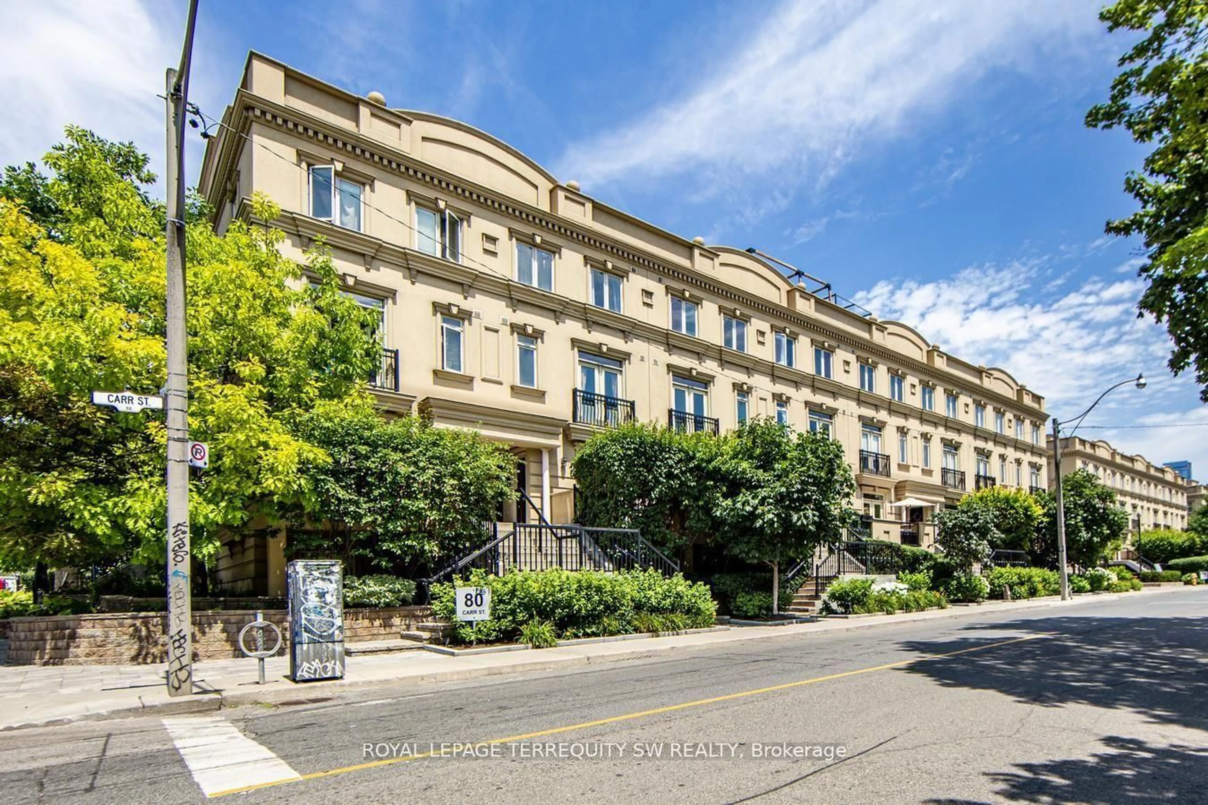 Unknown for 80 Carr St #TH15, Toronto Ontario M5T 1B7