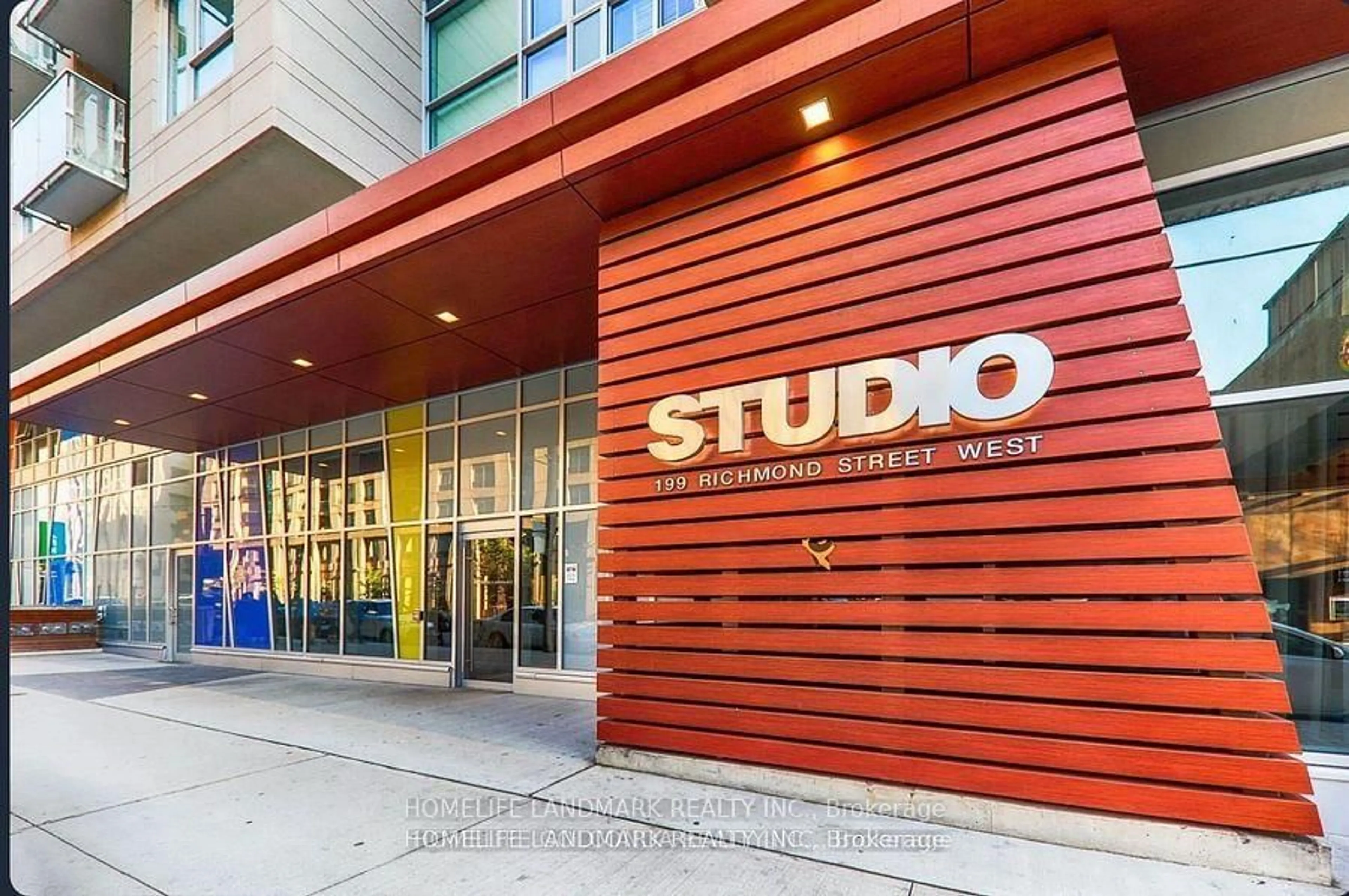 Indoor foyer for 199 Richmond St #2009, Toronto Ontario M5V 0H4