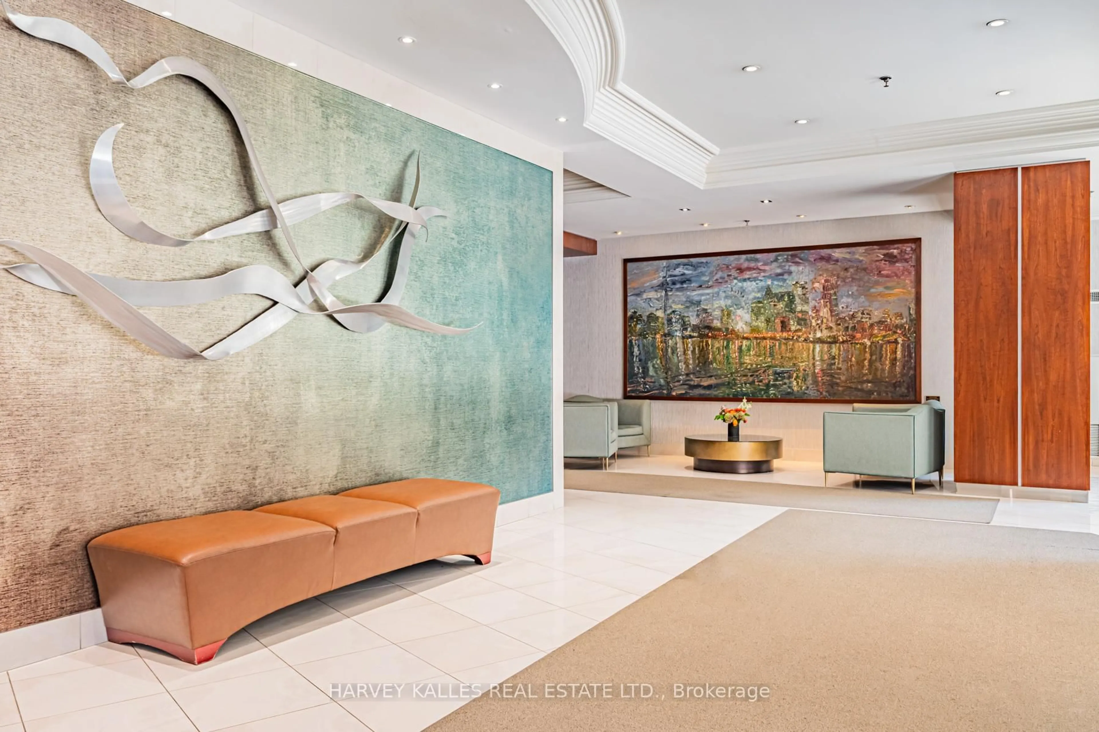 Lobby for 300 Bloor St #1703, Toronto Ontario M4W 3Y2