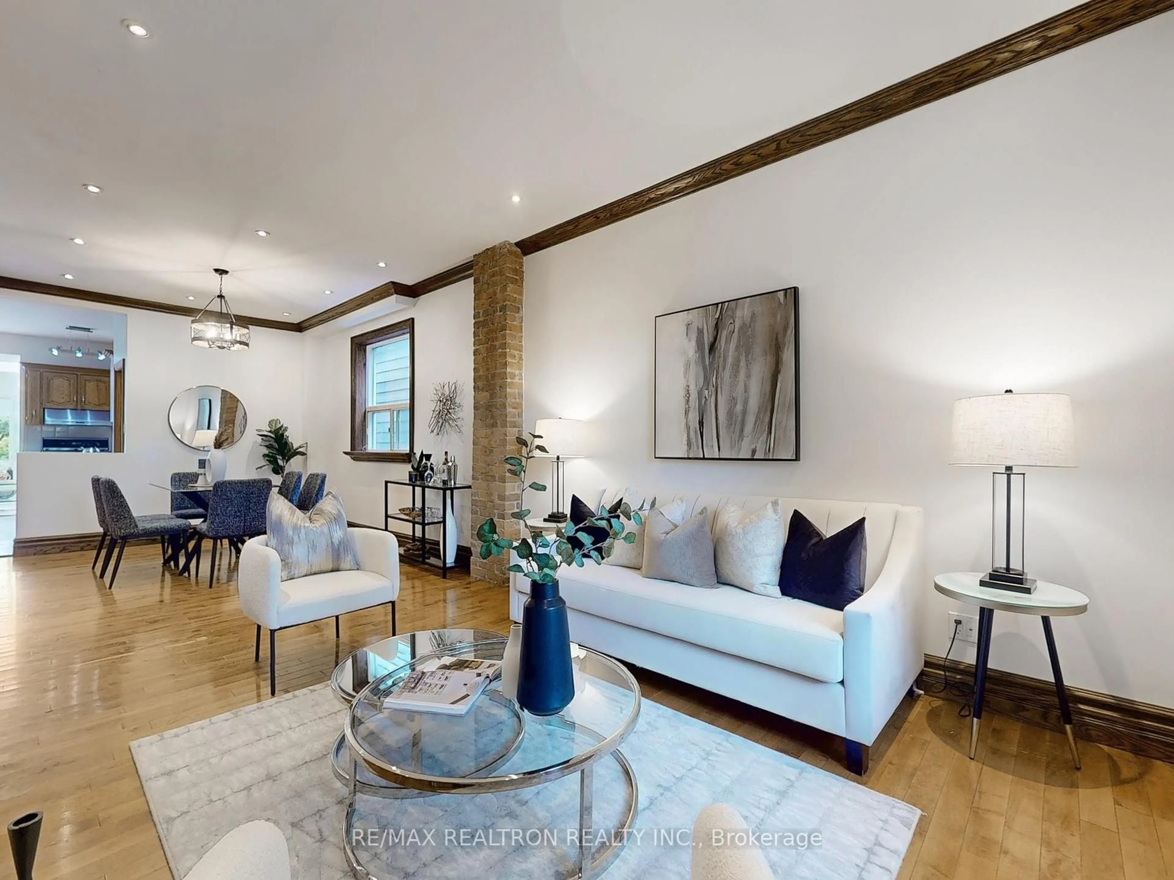 Living room with furniture, unknown for 10 Lindsey Ave, Toronto Ontario M6H 1C9