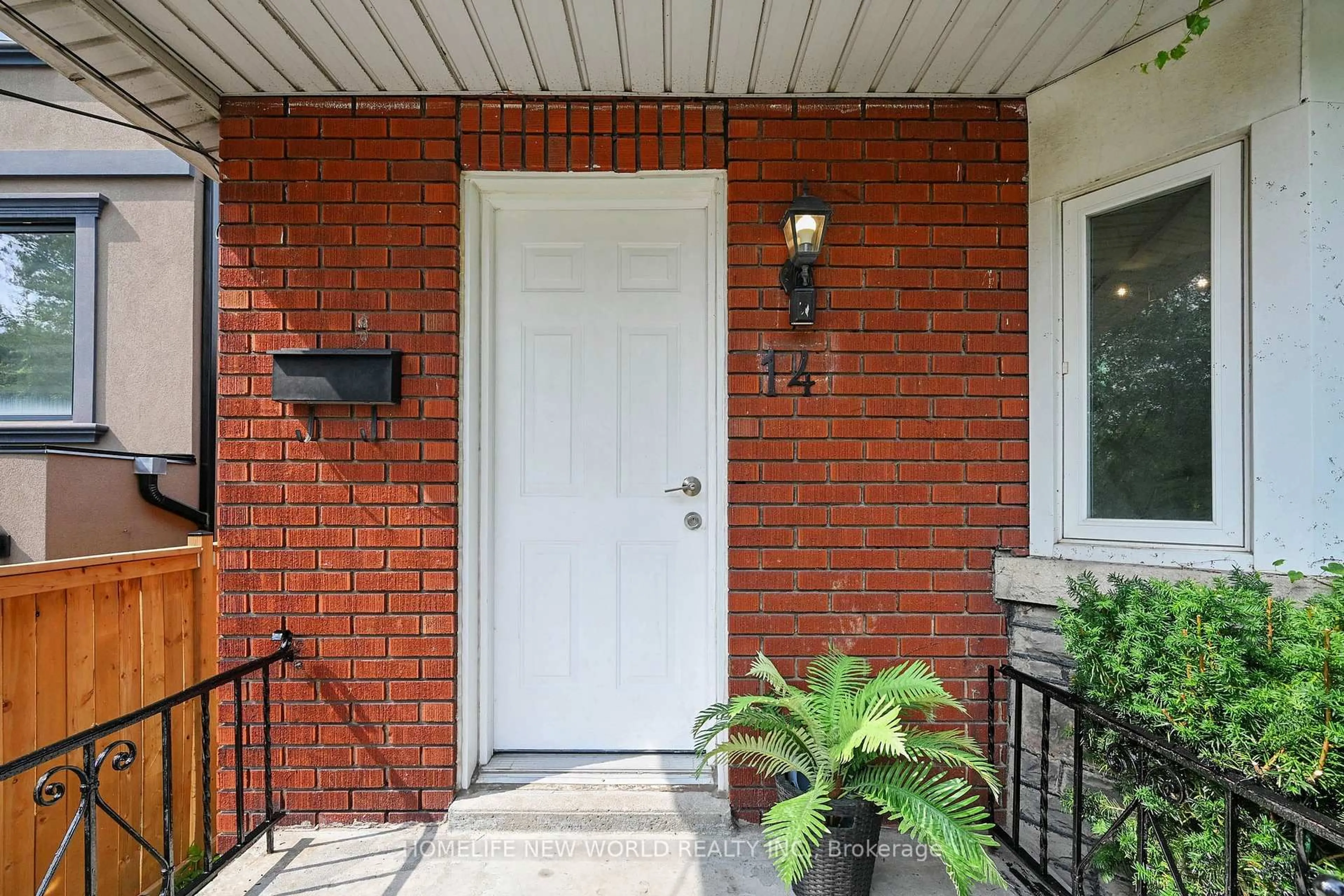 Home with brick exterior material, street for 14 Franklin Ave, Toronto Ontario M2N 1B6