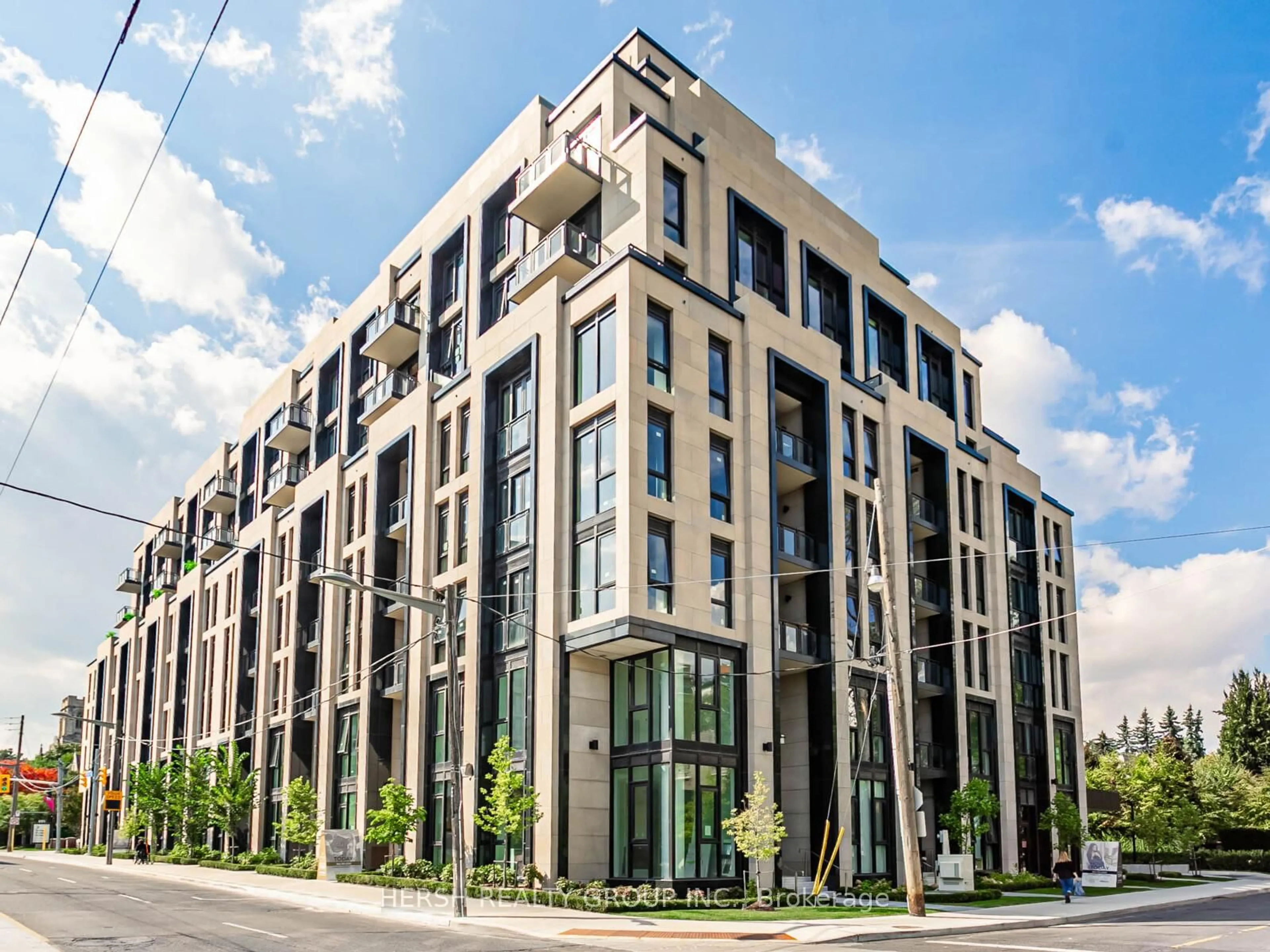 Patio, building for 2 Forest Hill Rd #204, Toronto Ontario M4V 2L3