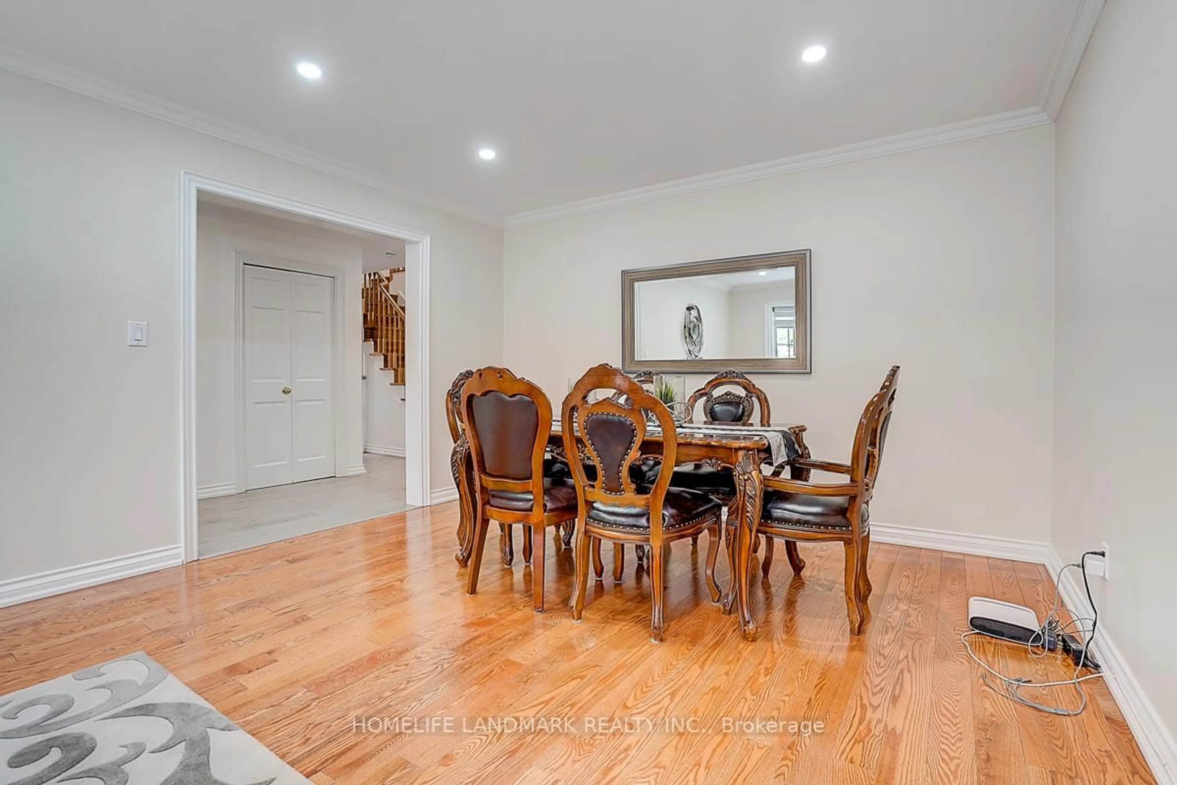 Dining room, wood/laminate floor for 89 Whitehorn Cres, Toronto Ontario M2J 3B1