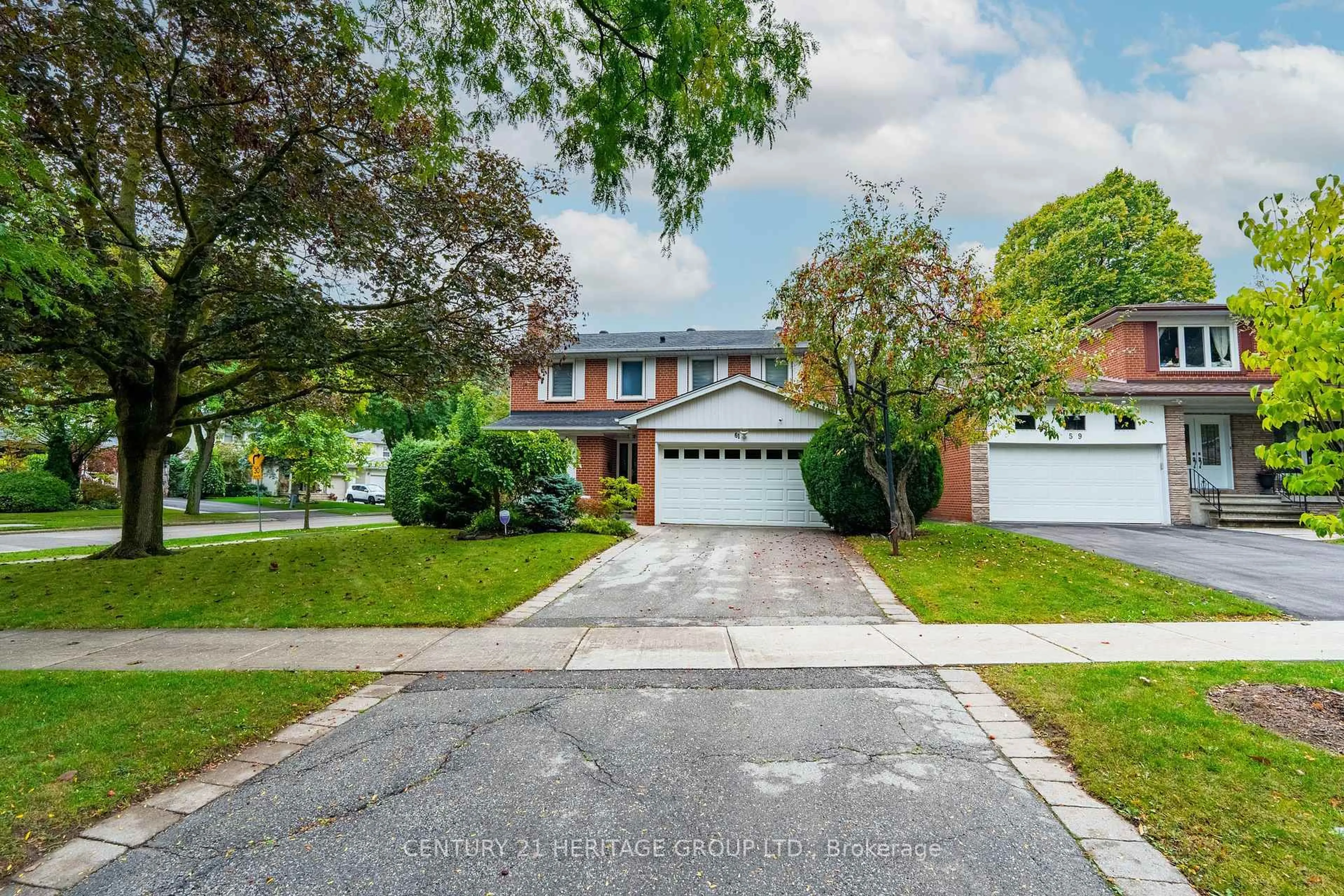 Home with brick exterior material, street for 61 Foursome Cres, Toronto Ontario M2P 1W4