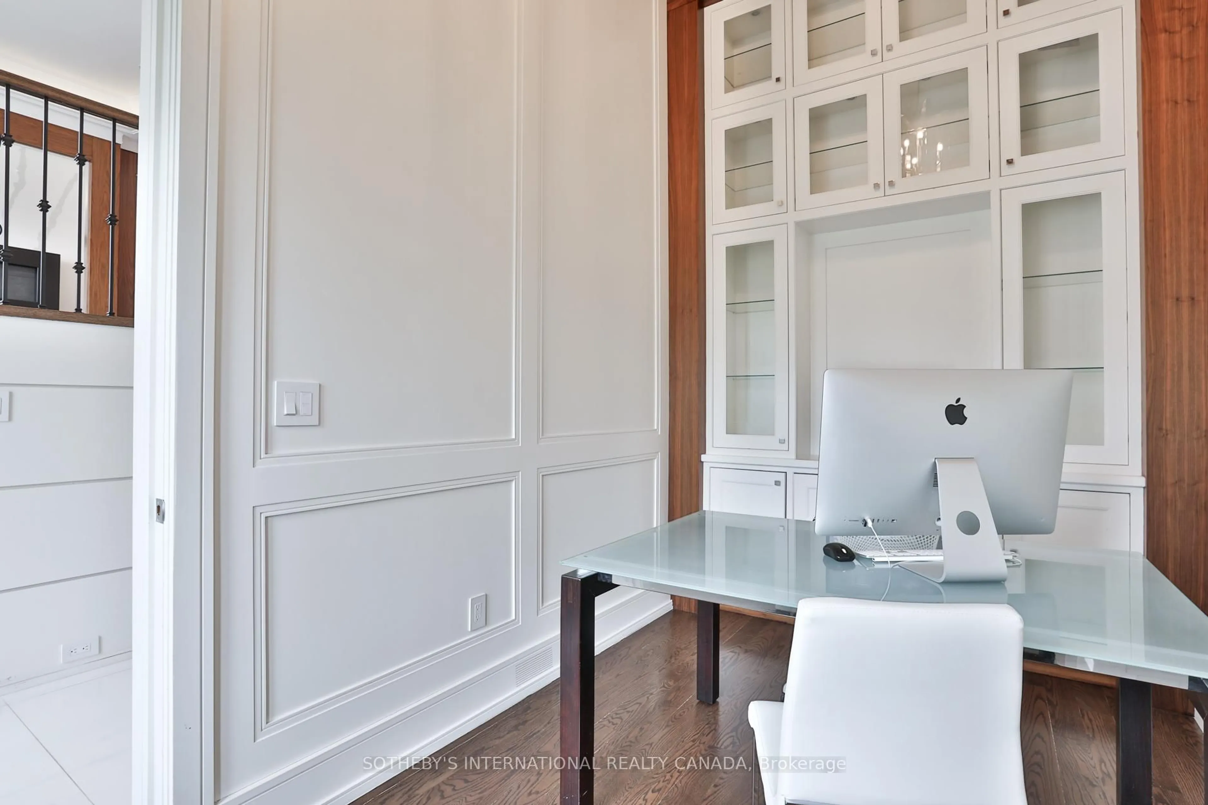 A pic of a room for 128 Park Home Ave, Toronto Ontario M2N 1W8