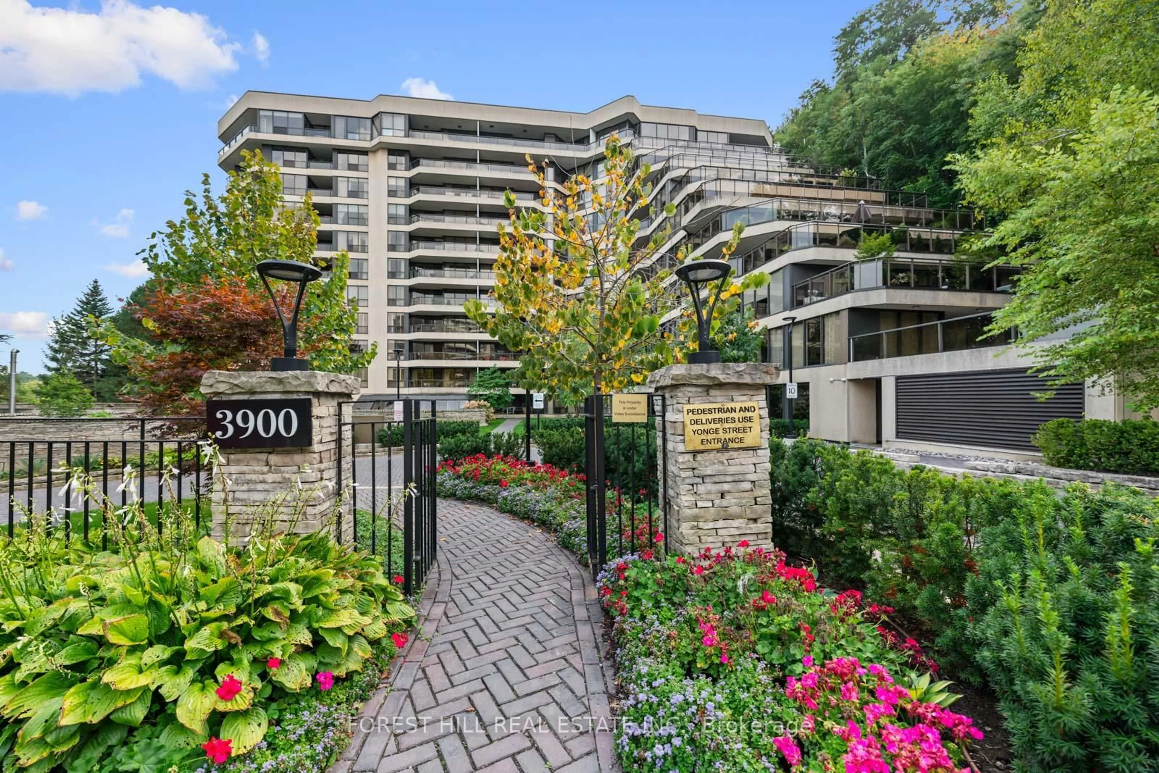 Unknown for 3900 Yonge St #417, Toronto Ontario M4N 3N6