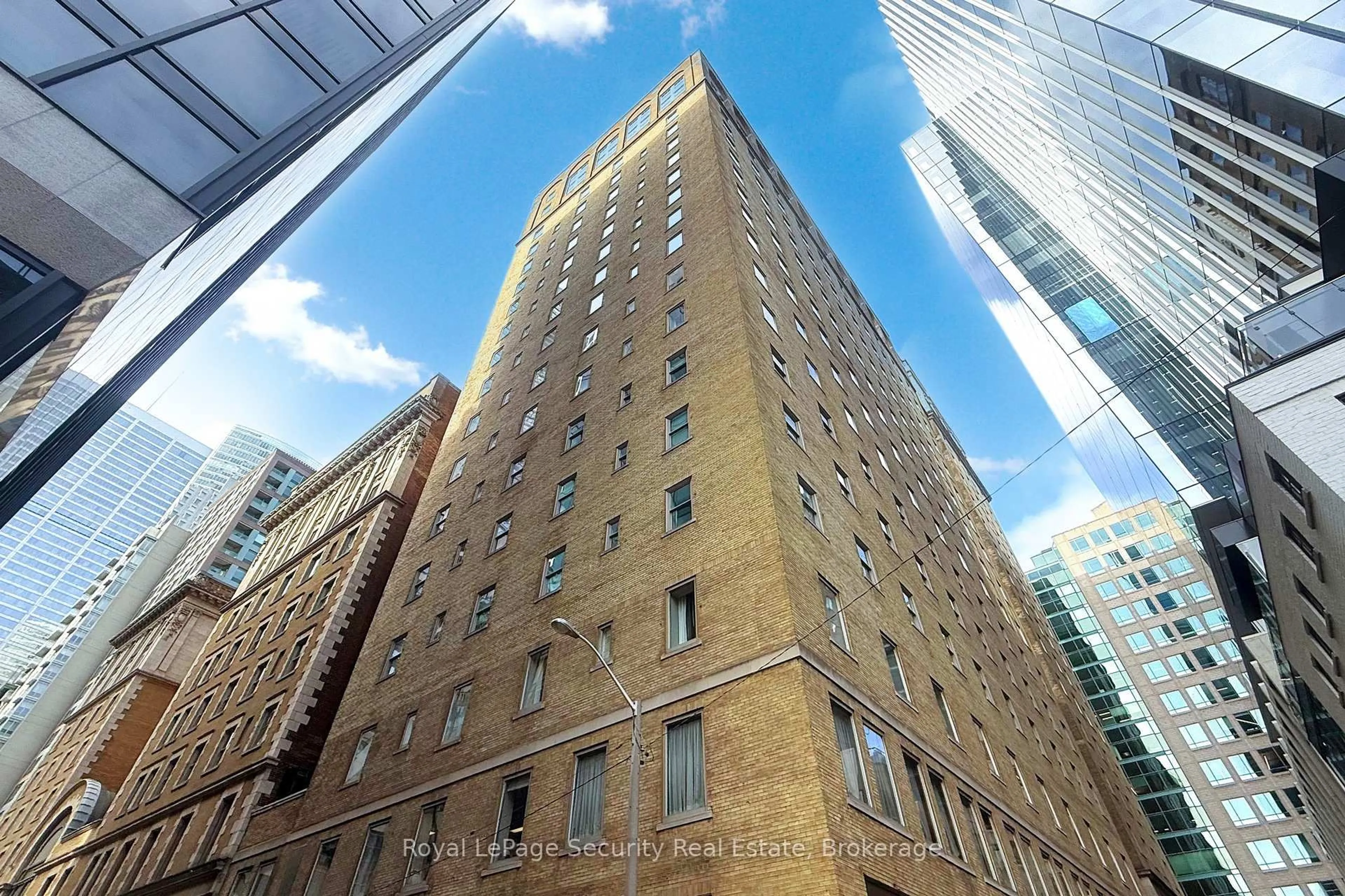 A pic from outside/outdoor area/front of a property/back of a property/a pic from drone, building for 22 Leader Lane #323, Toronto Ontario M5E 0B2