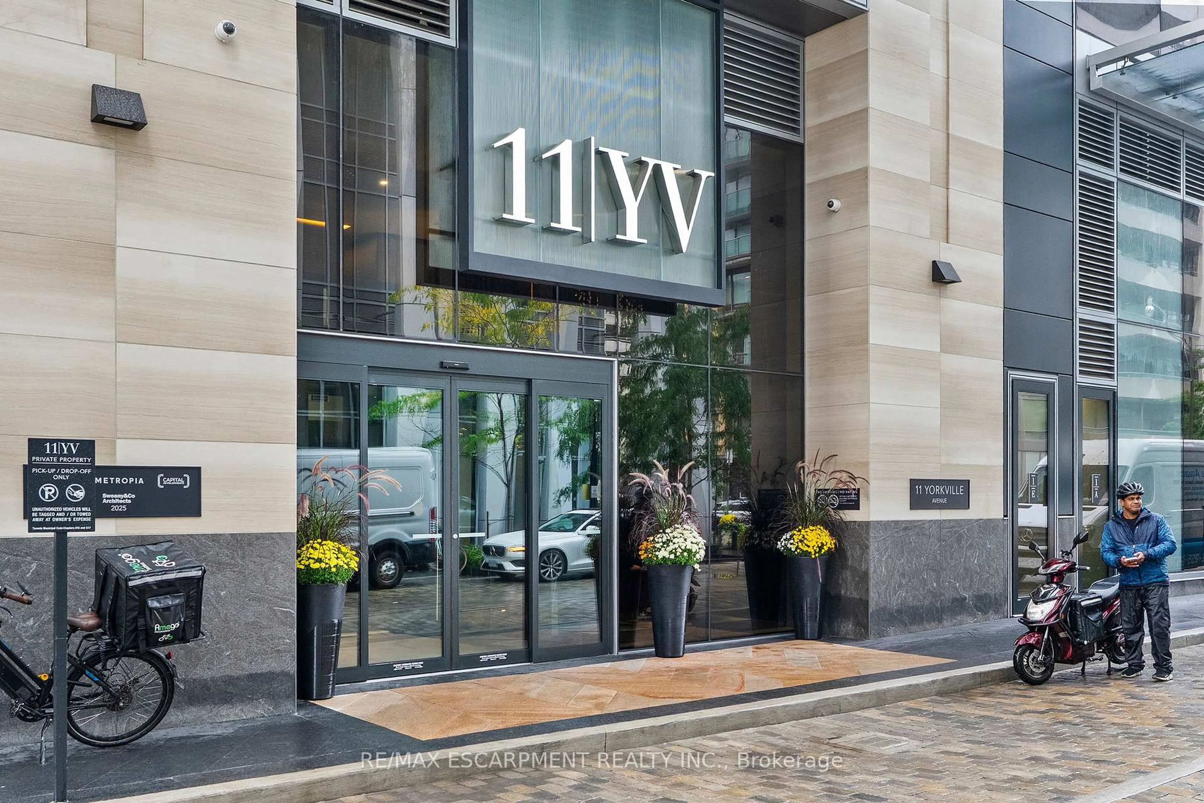 Unknown for 11 Yorkville Ave #2113, Toronto Ontario M4W 1L2