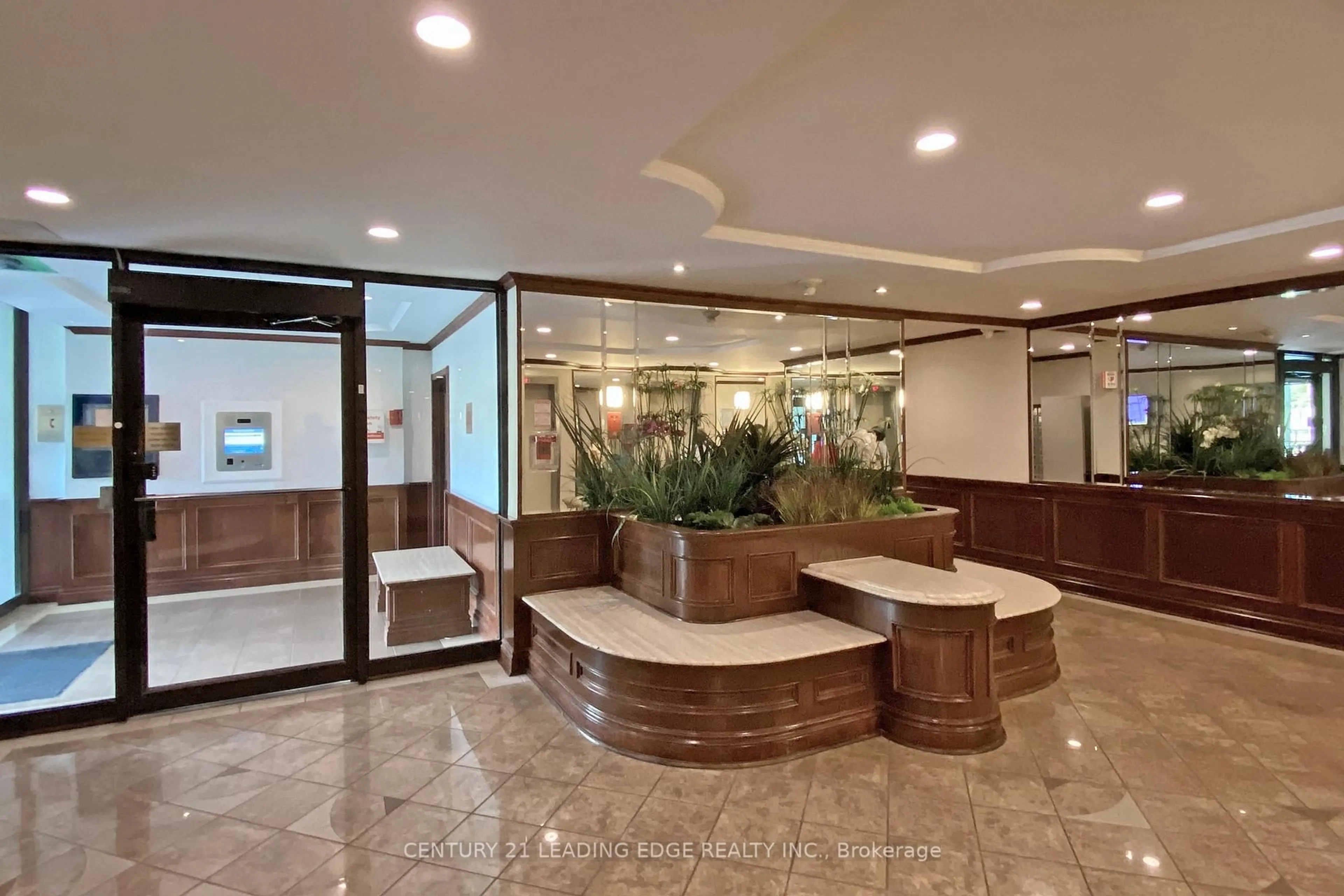 Lobby for 10 Muirhead Rd #1108, Toronto Ontario M2J 4P9