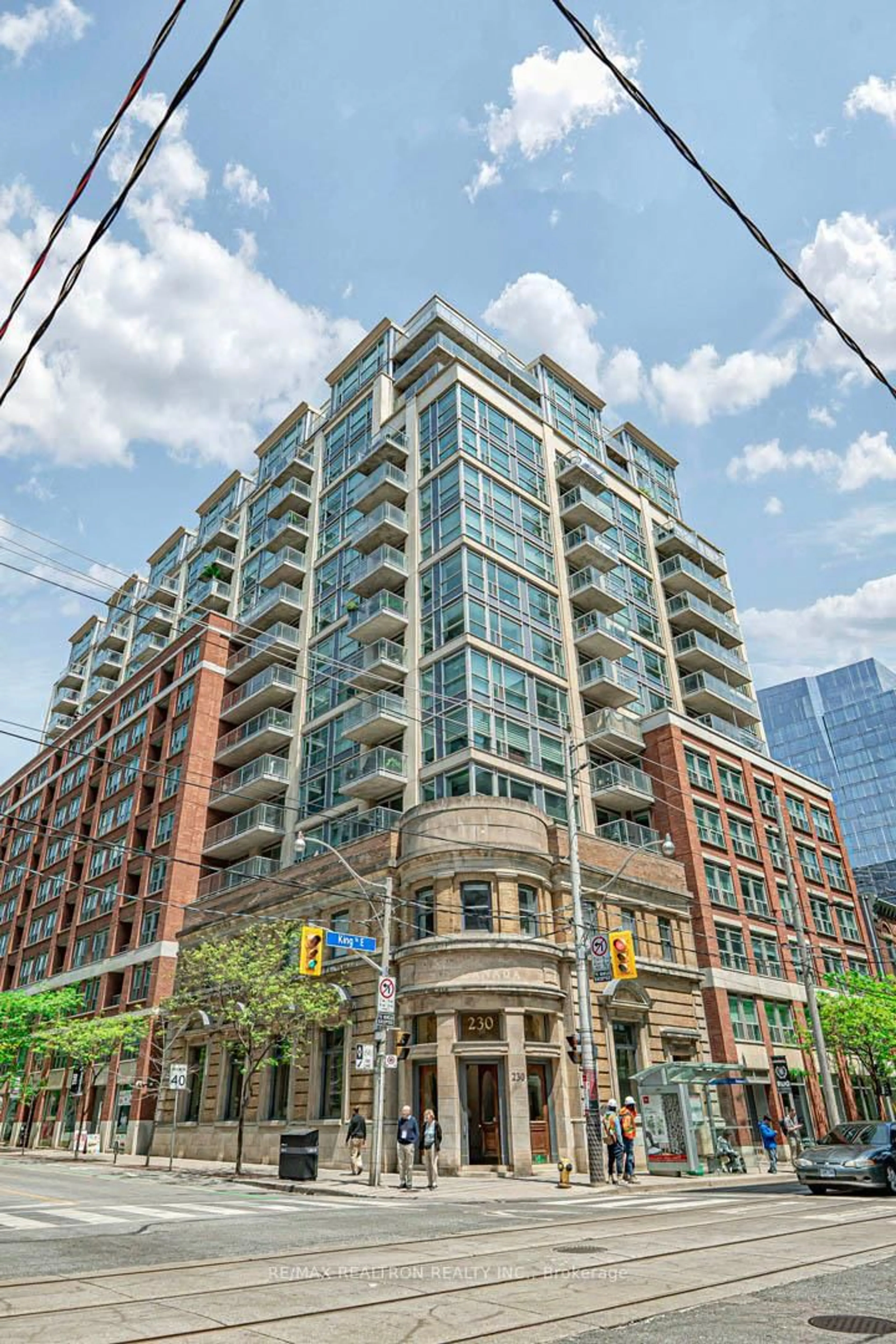 Unknown for 230 King St #318, Toronto Ontario M5A 1K5