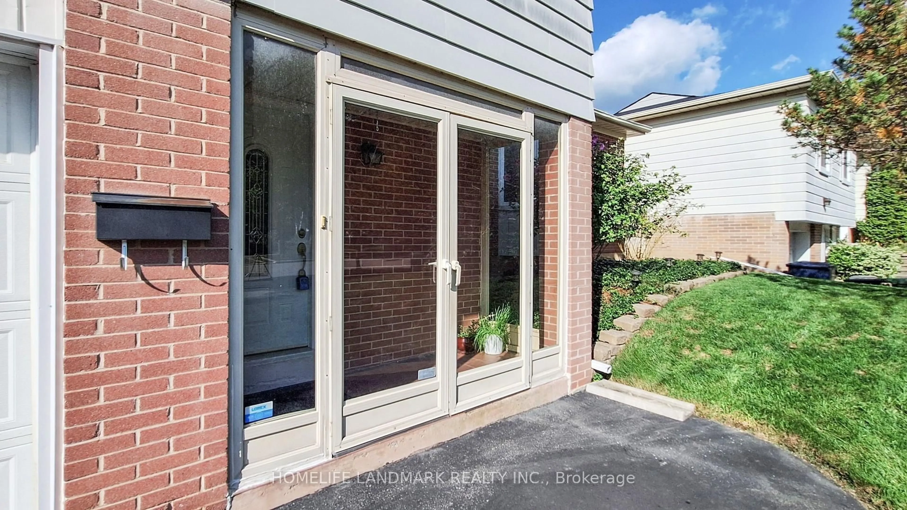 Home with brick exterior material, street for 148 Cliffwood Rd, Toronto Ontario M2H 2E4