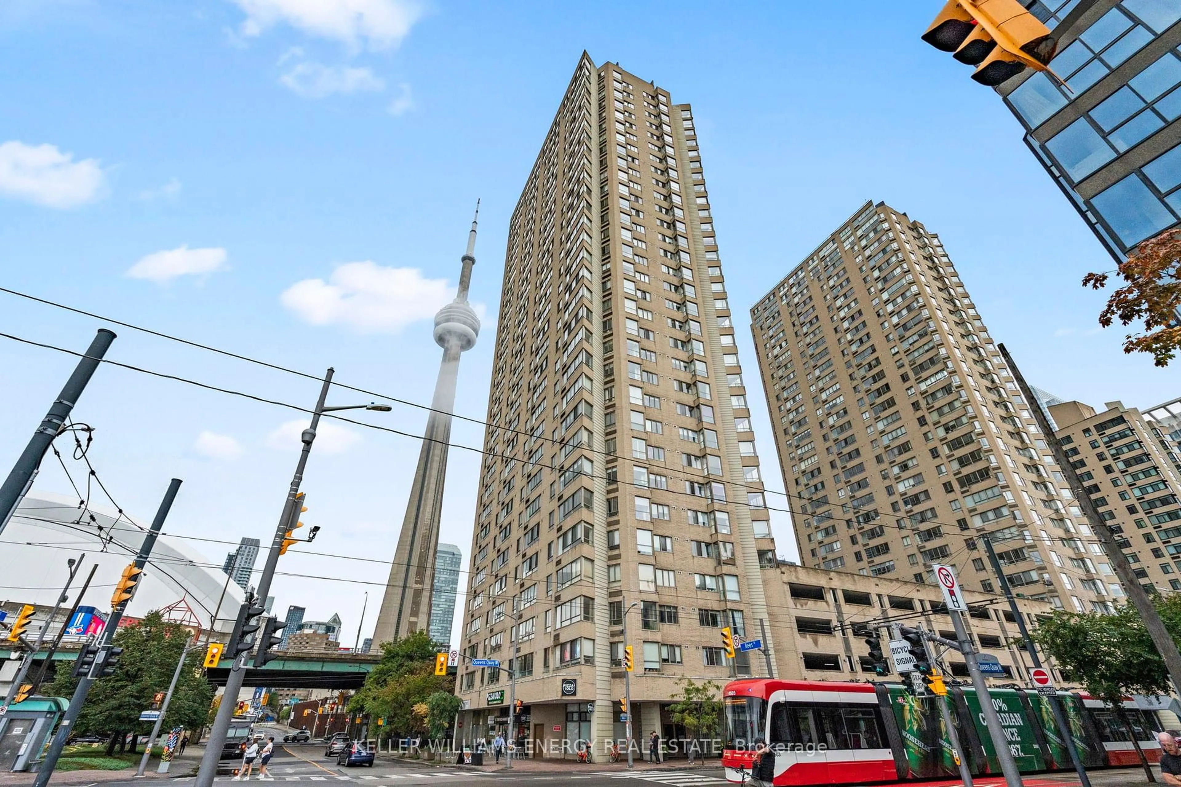 Patio, unknown for 270 Queens Quay #704, Toronto Ontario M5J 2N4