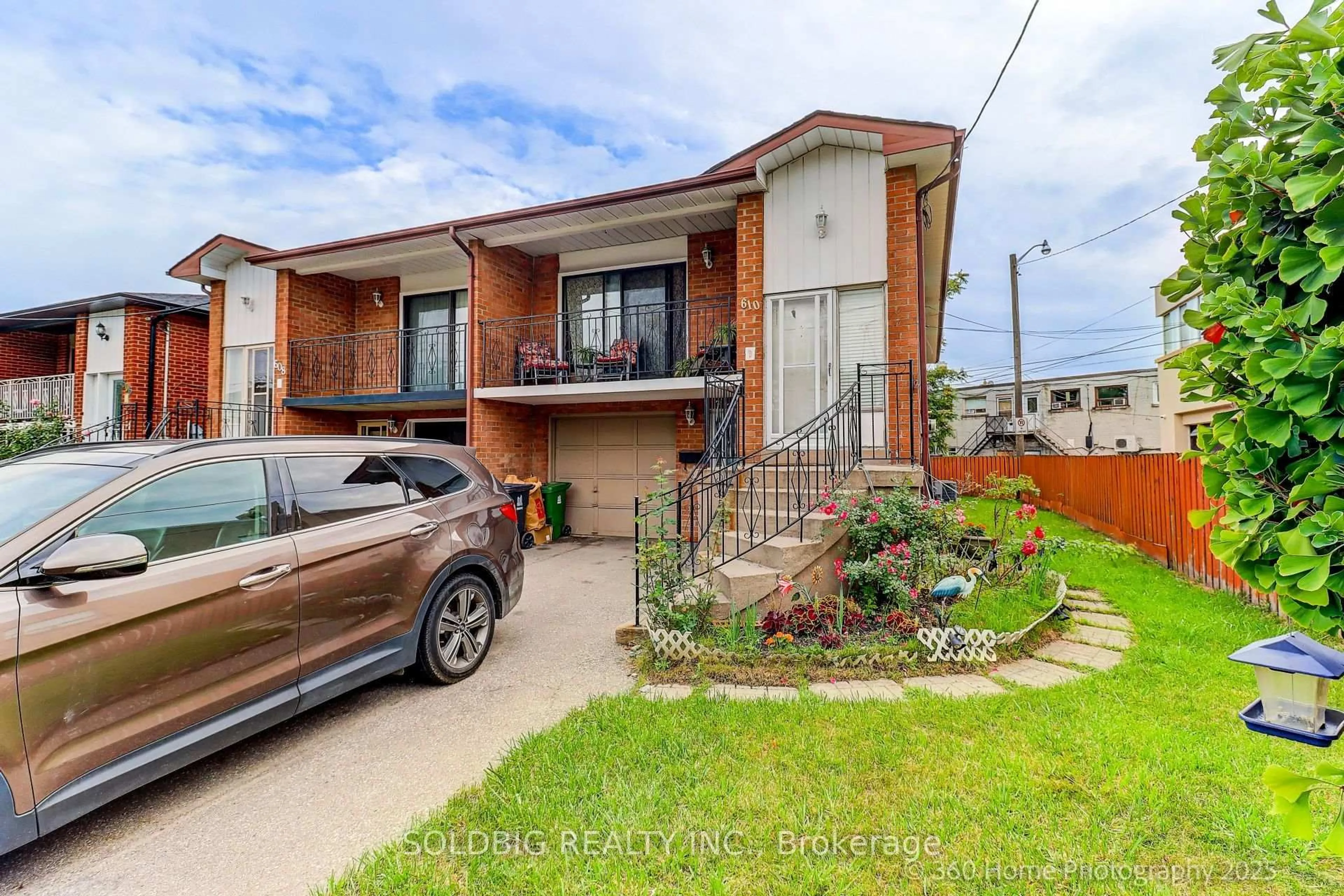 Home with brick exterior material, street for 610 Vaughan Rd, Toronto Ontario M6C 2R5