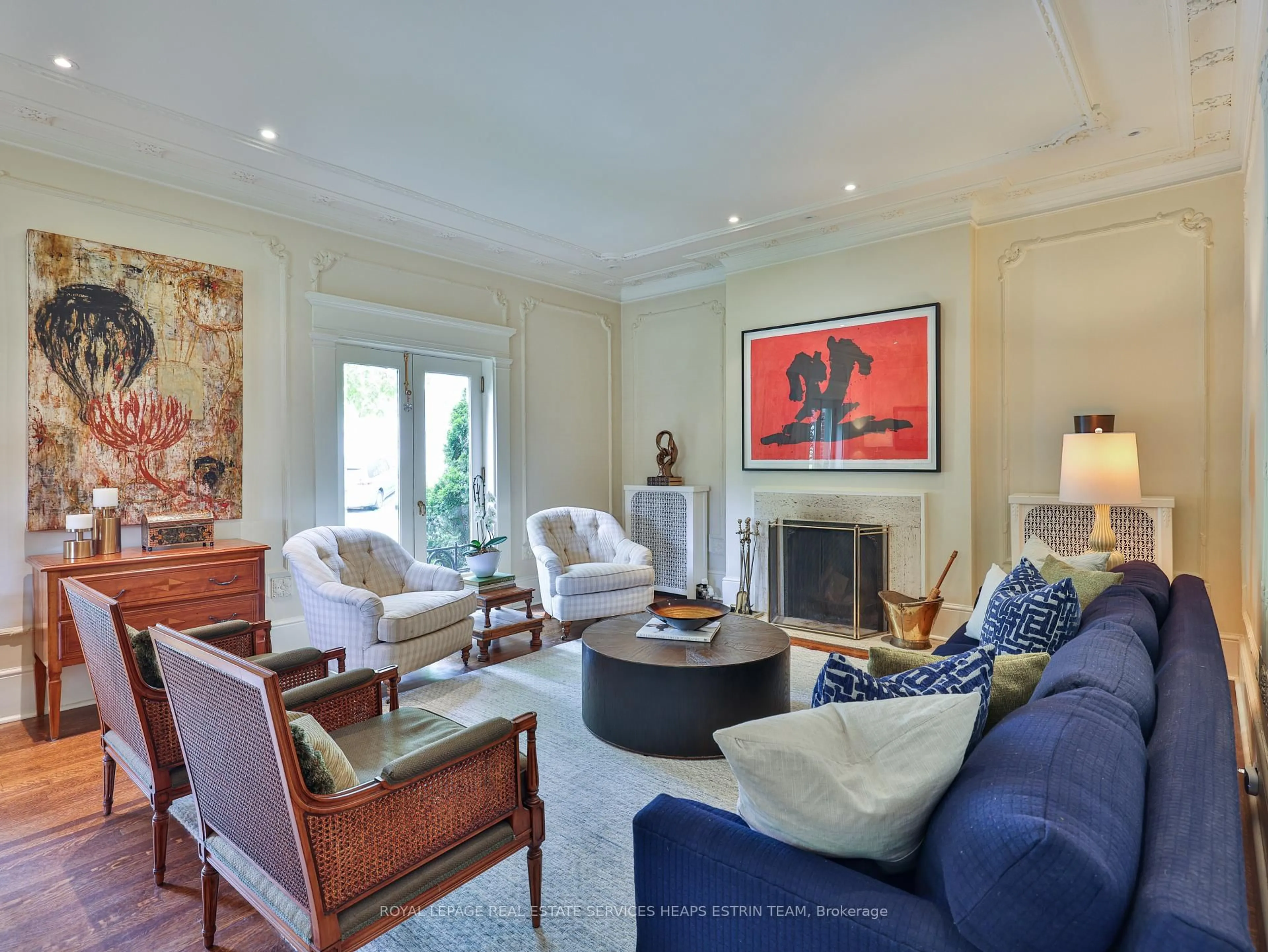Living room with furniture, unknown for 139 Hudson Dr, Toronto Ontario M4T 2K4