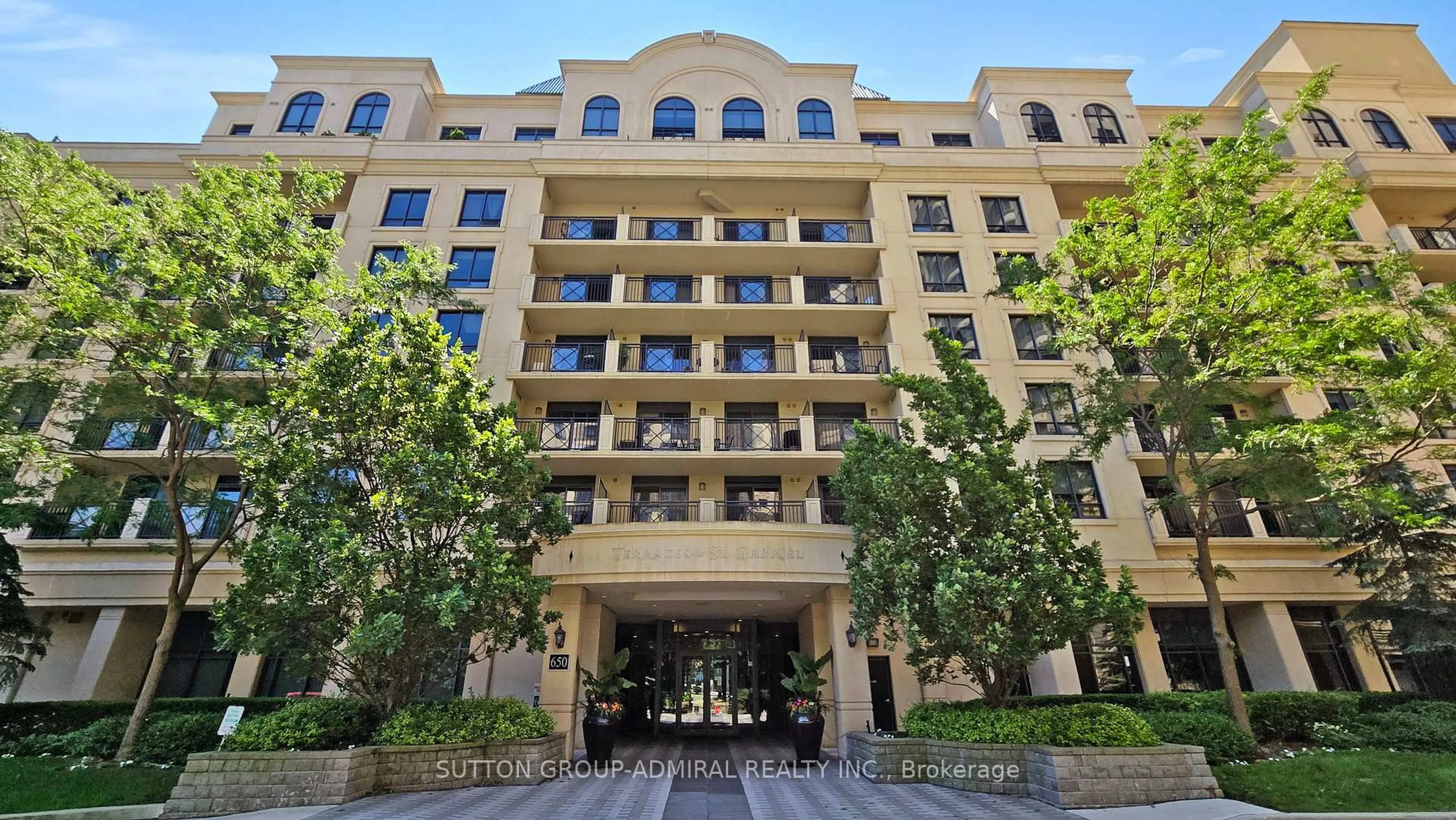 Indoor foyer for 650 Sheppard Ave #506, Toronto Ontario M2K 1B7