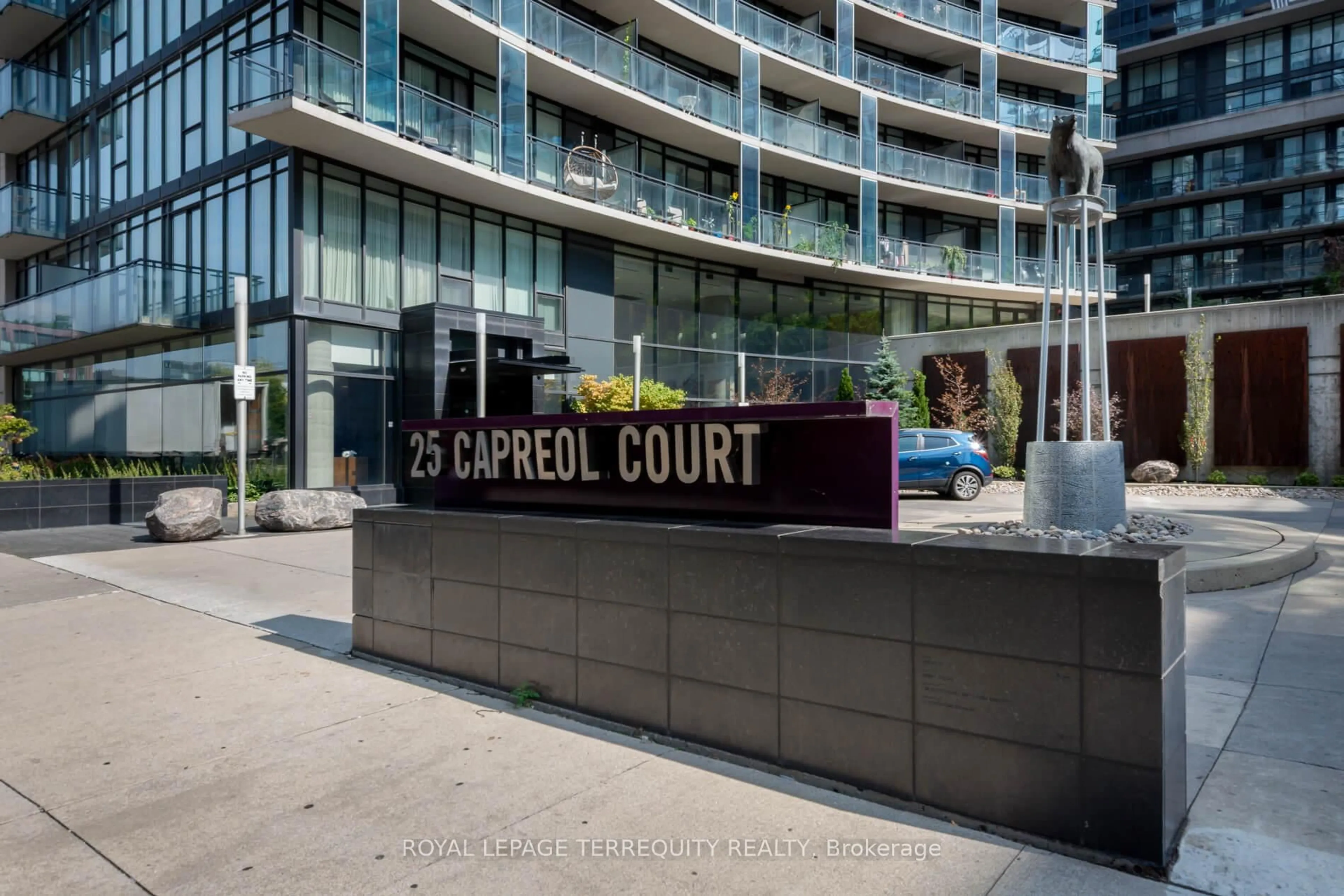 Unknown for 25 Capreol Crt #303, Toronto Ontario M5V 3Z7
