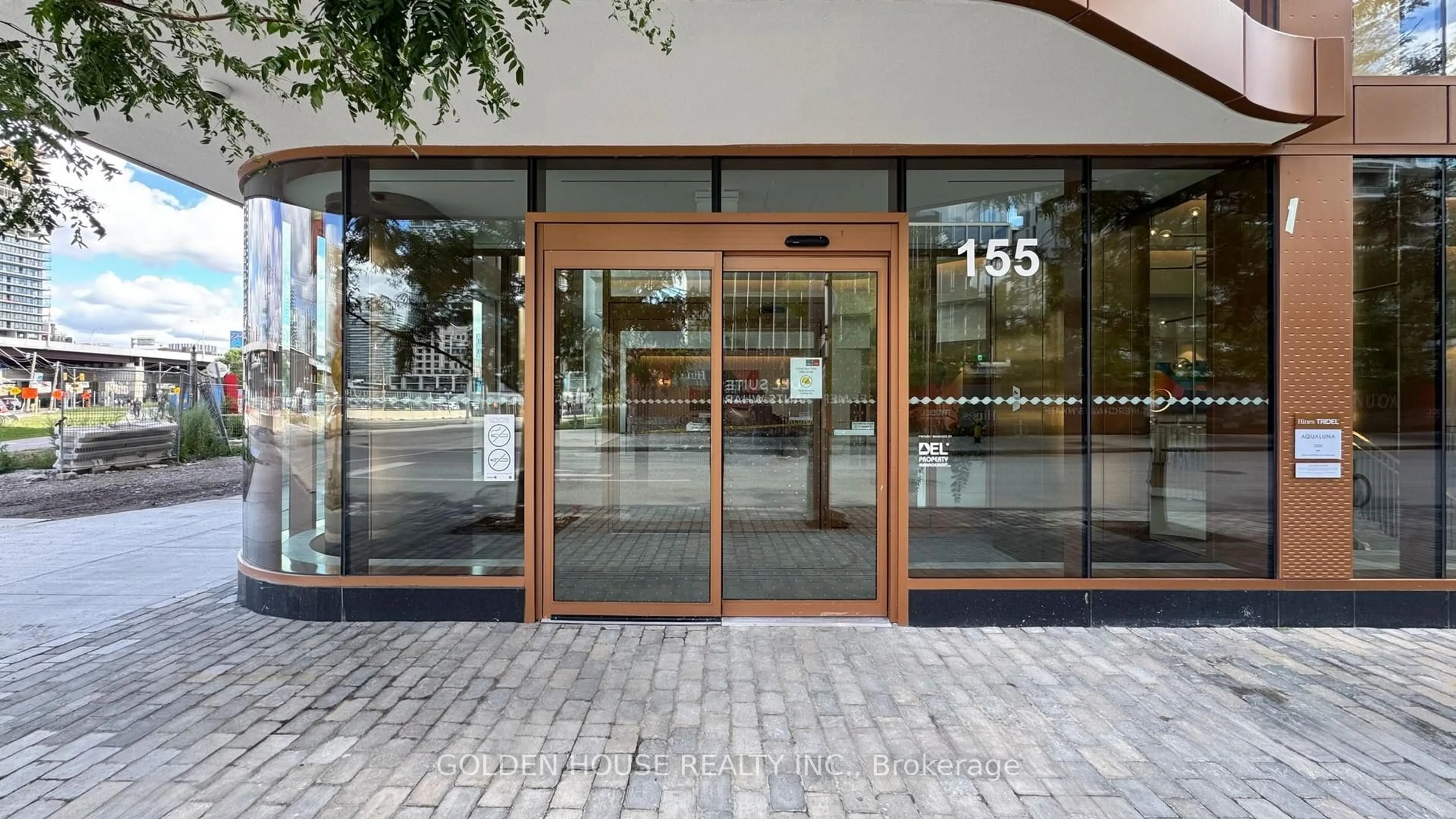 Indoor foyer for 155 Merchants' Wharf #1311, Toronto Ontario M5A 0Y4