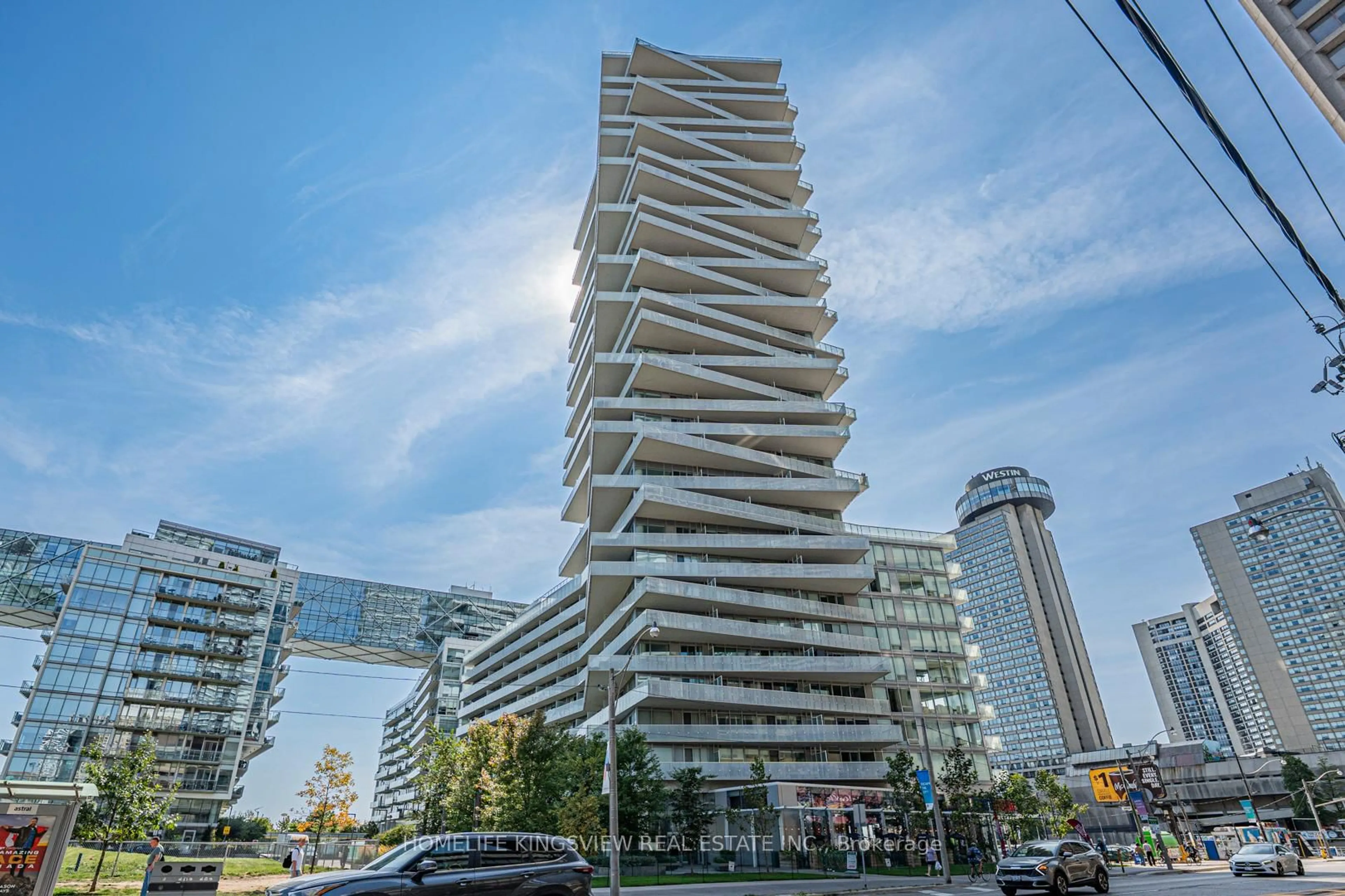 Unknown for 15 Queens Quay #923, Toronto Ontario M5E 0C5