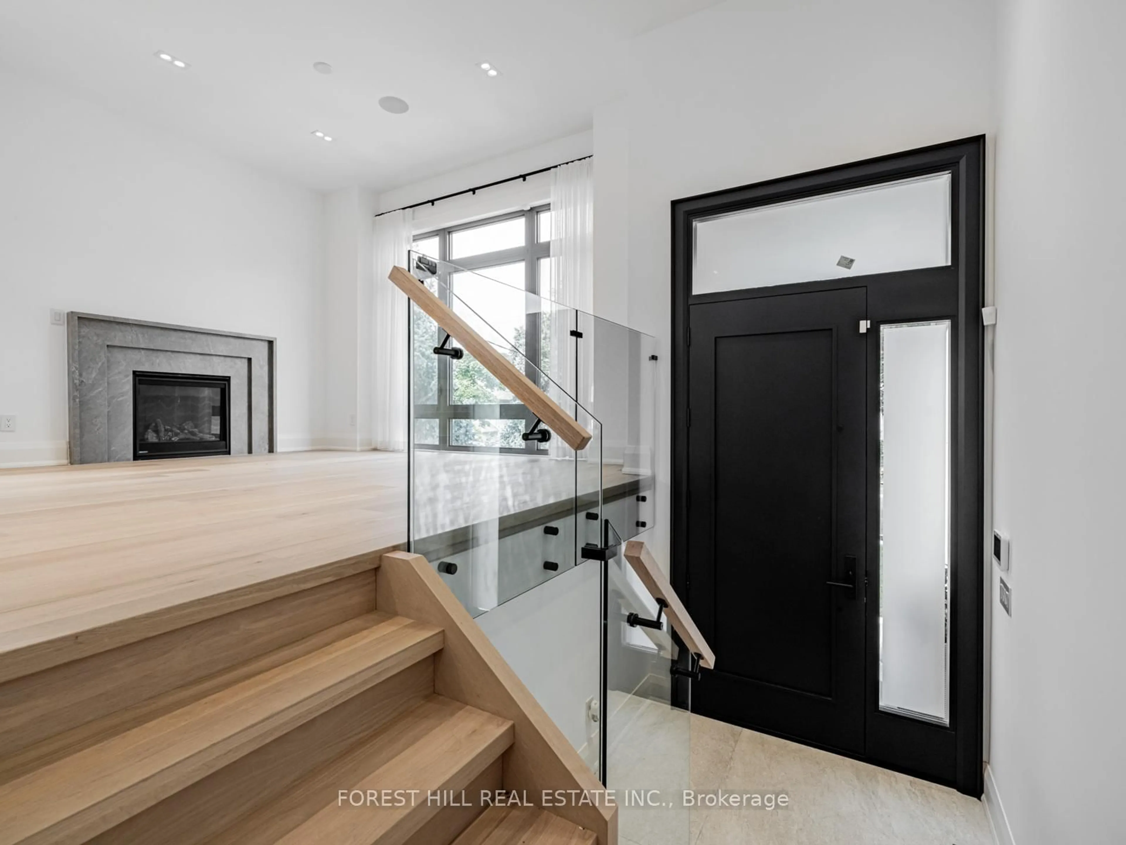 Unknown for 171 Elmwood Ave, Toronto Ontario M2N 3M3