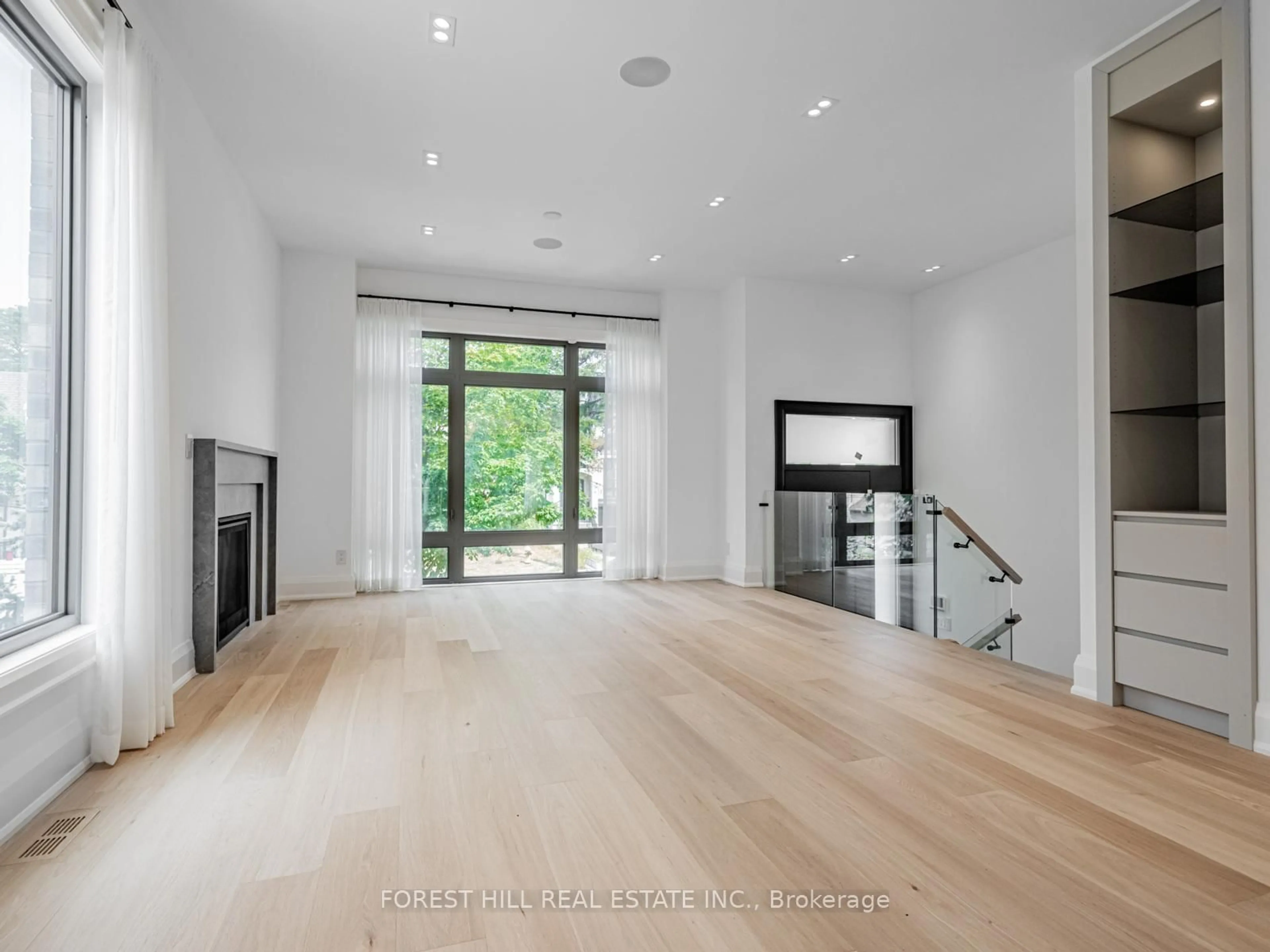 Unknown for 171 Elmwood Ave, Toronto Ontario M2N 3M3