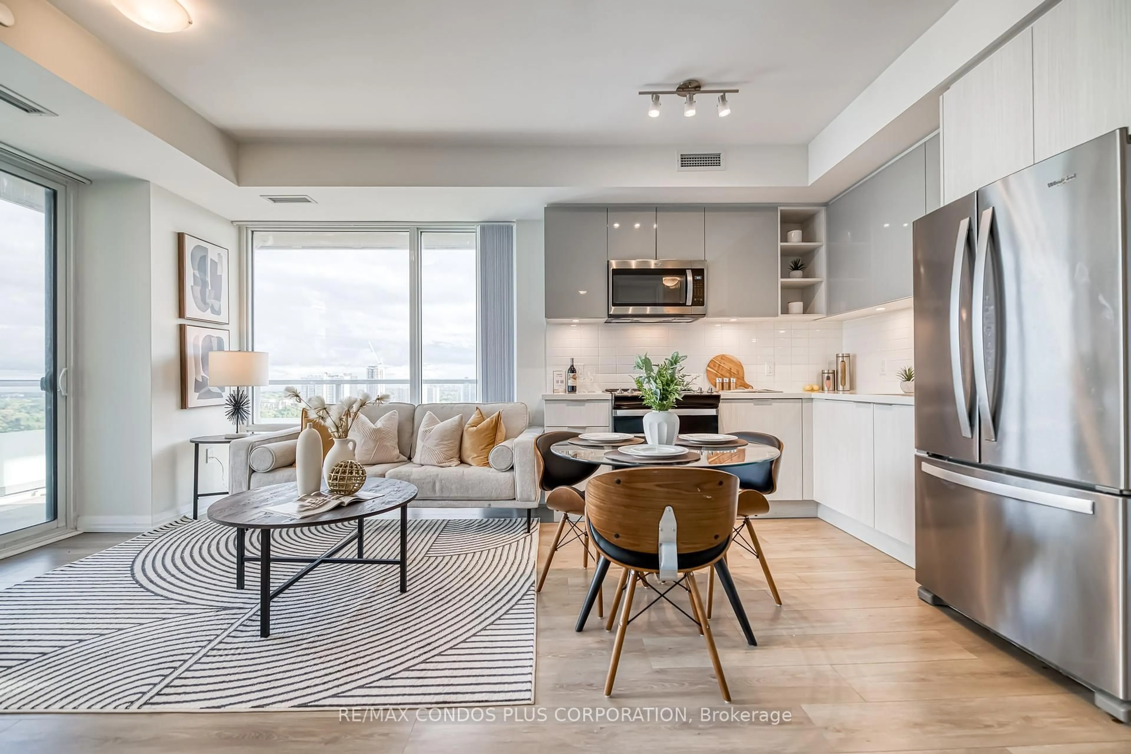 Open concept kitchen, unknown for 25 Holly St #2007, Toronto Ontario M4S 0E3