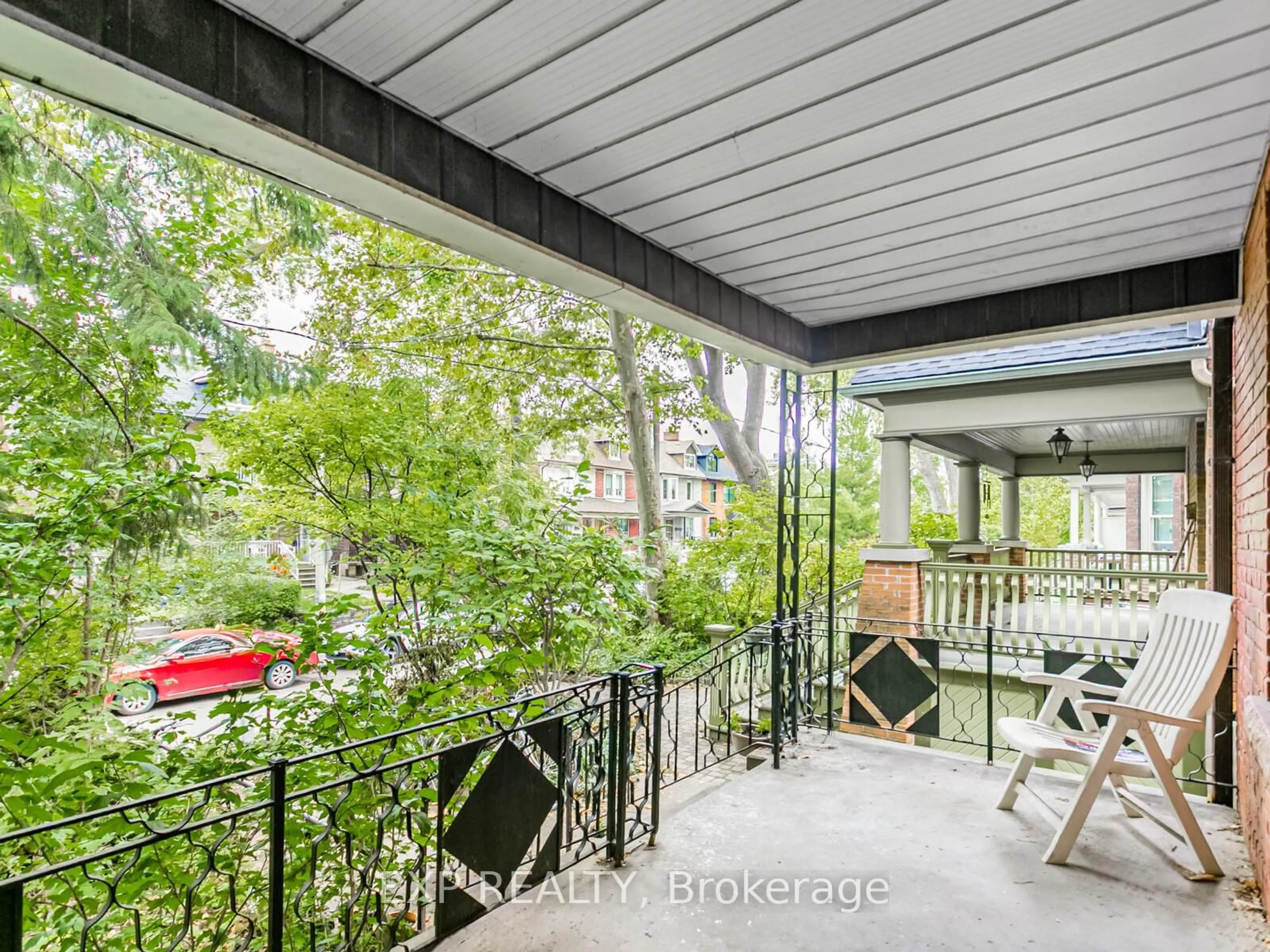Patio, unknown for 235 Grace St, Toronto Ontario M6G 3A7