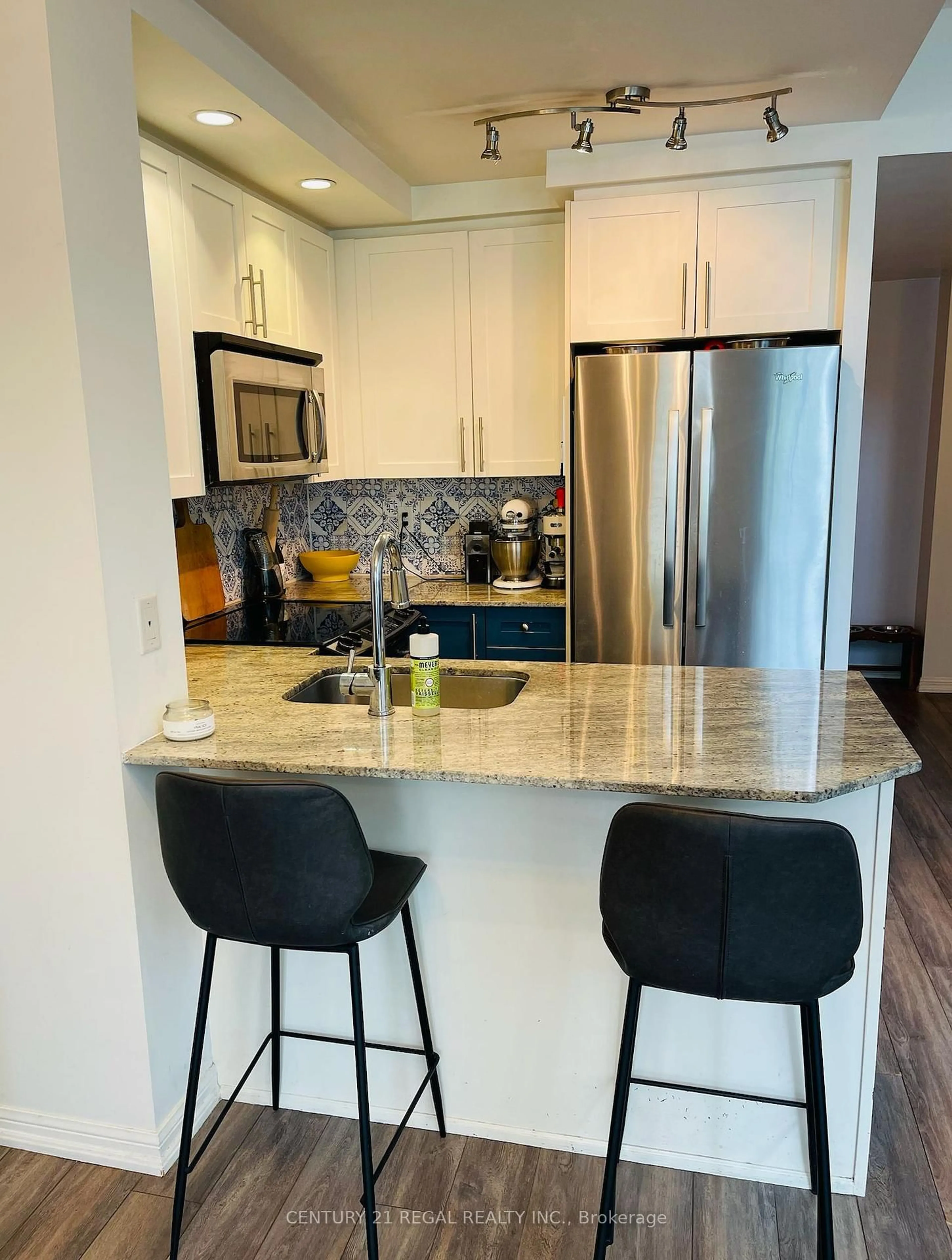 Open concept kitchen, unknown for 75 East Liberty St #TH73B, Toronto Ontario M6K 3R3