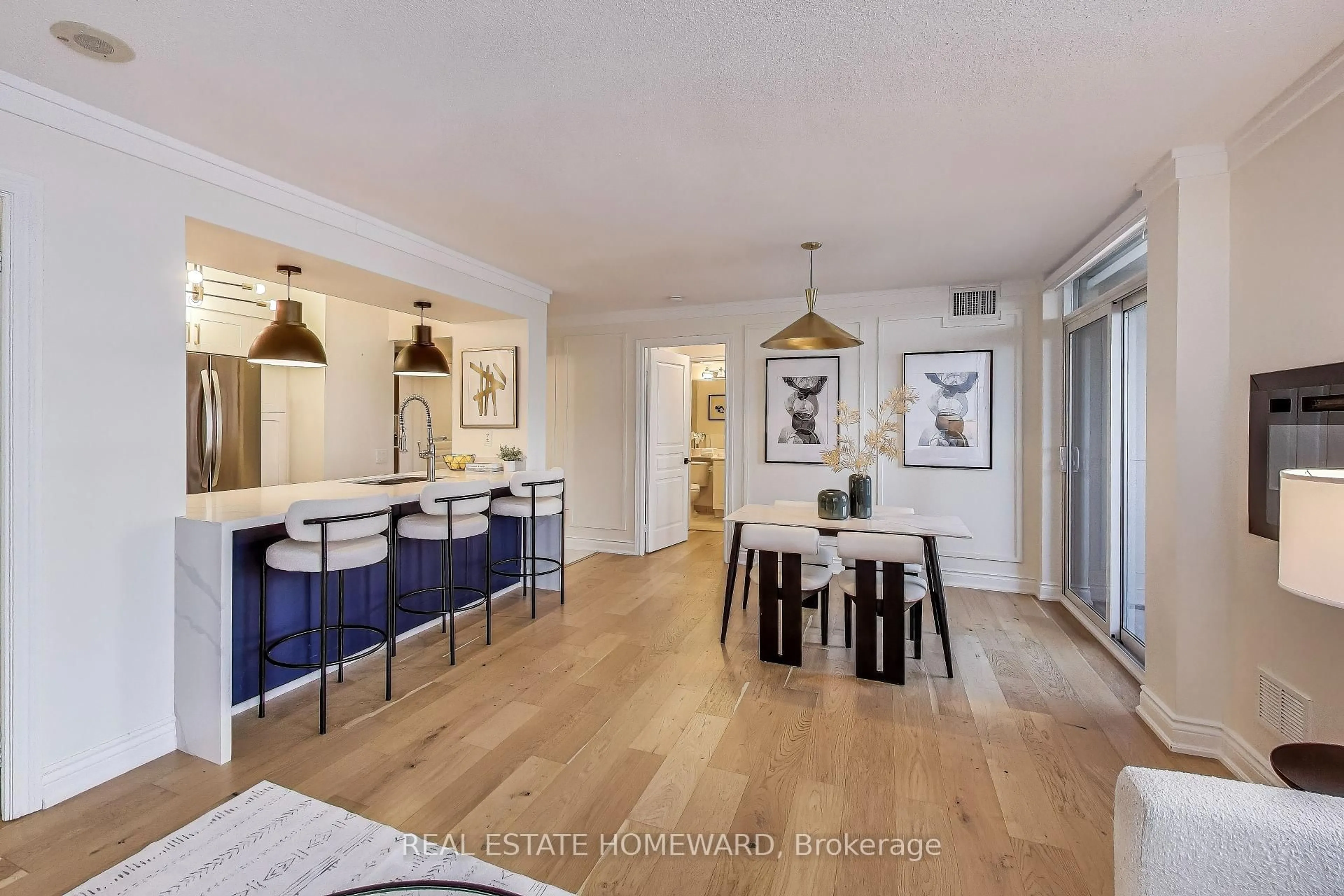 Open concept kitchen, wood/laminate floor for 5 Northtown Way #411, Toronto Ontario M2N 7A1
