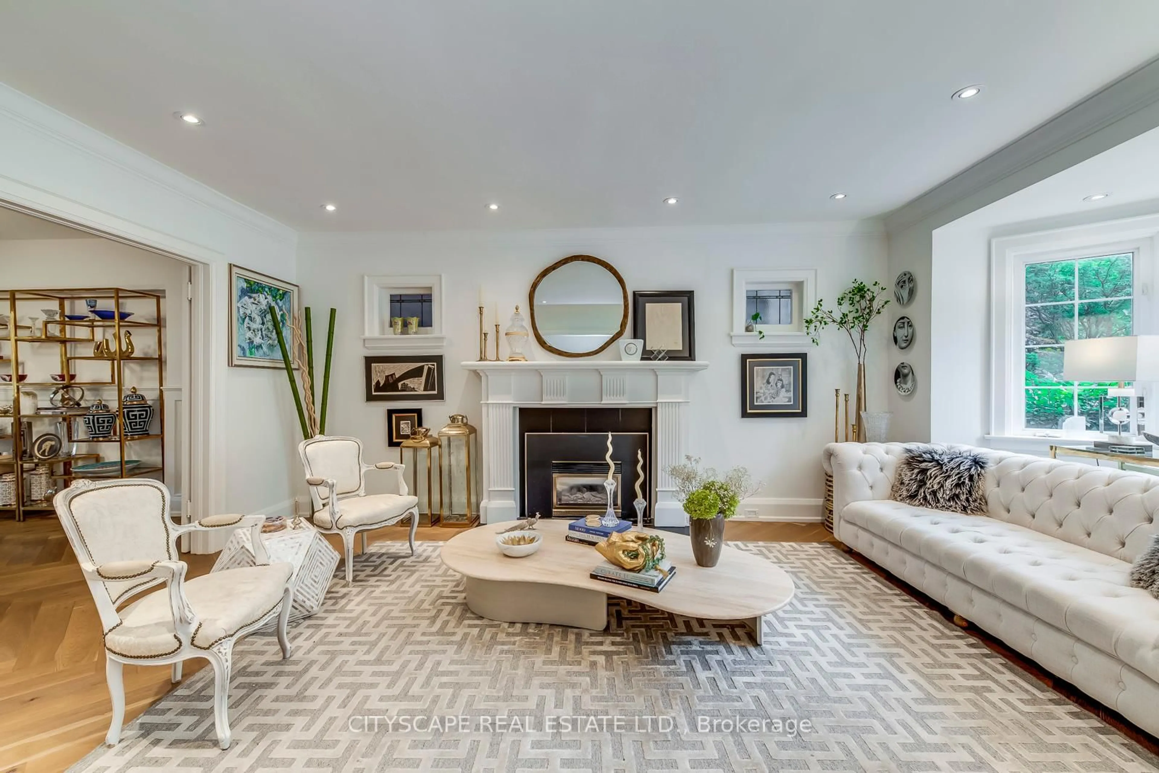 Living room with furniture, unknown for 469 St Clements Ave, Toronto Ontario M5N 1M2