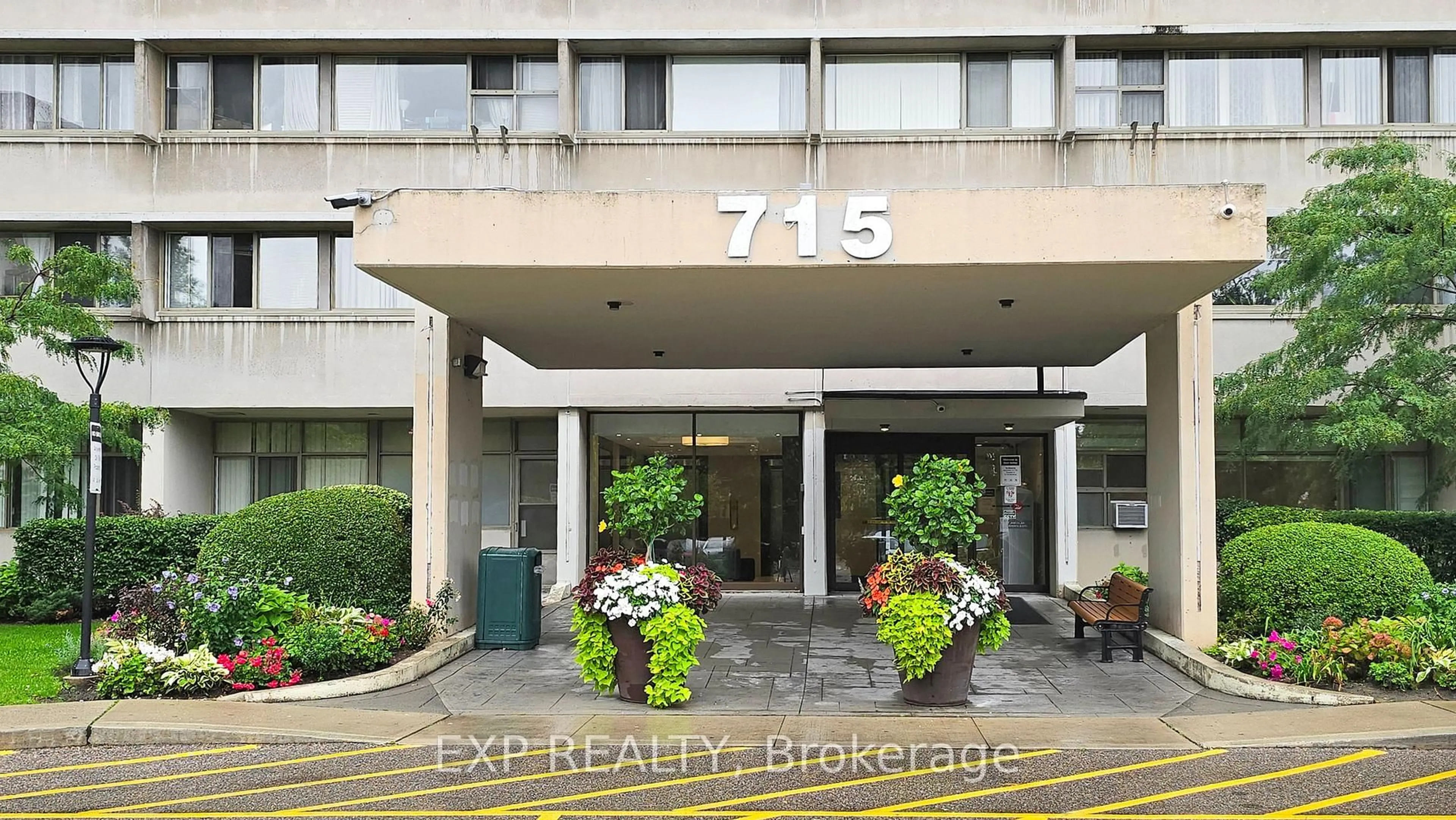 Unknown for 715 Don Mills Rd #2204, Toronto Ontario M3C 1S4