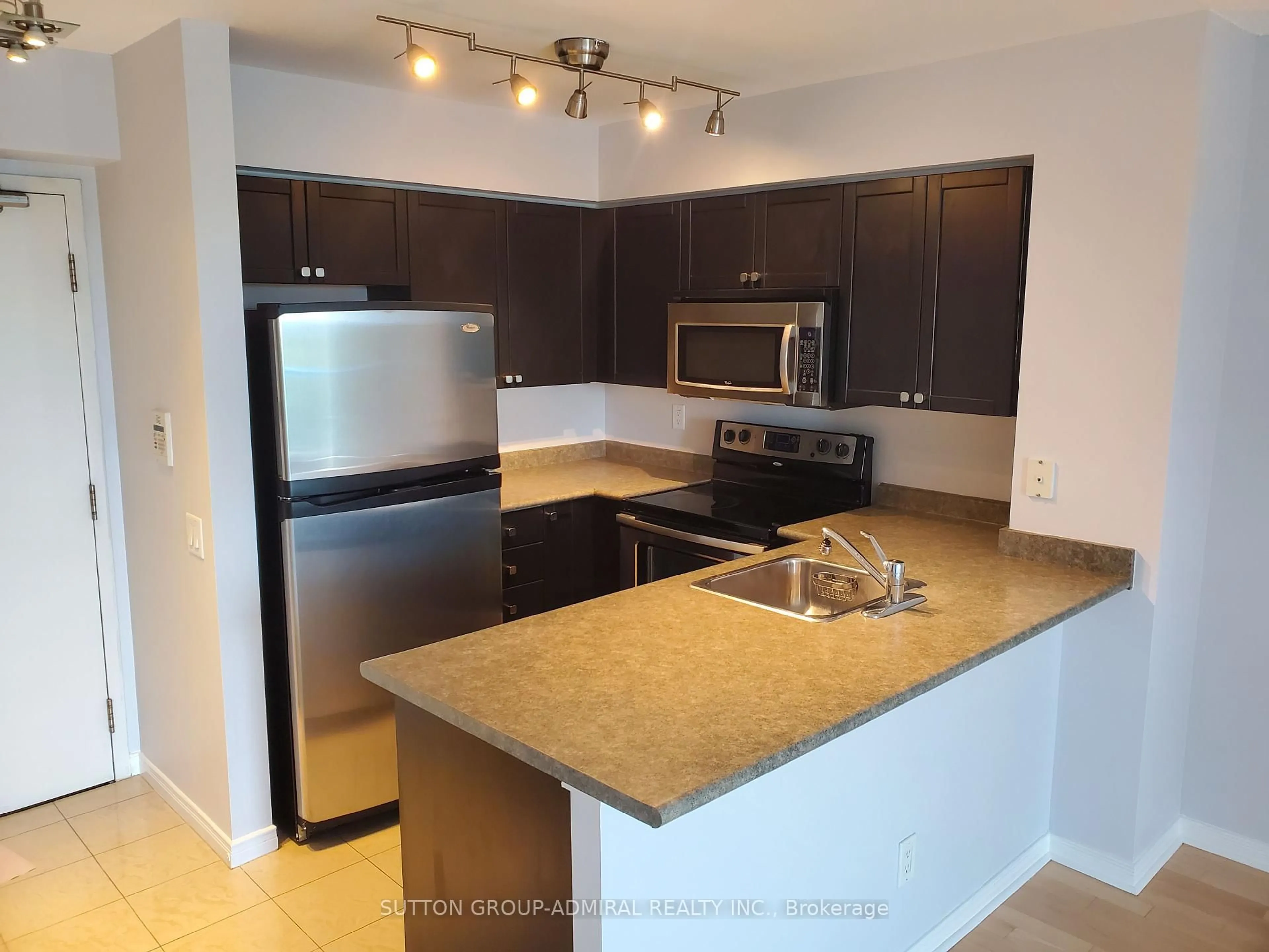 Standard kitchen, unknown for 28 Harrison Garden Blvd #1006, Toronto Ontario M2N 7B5