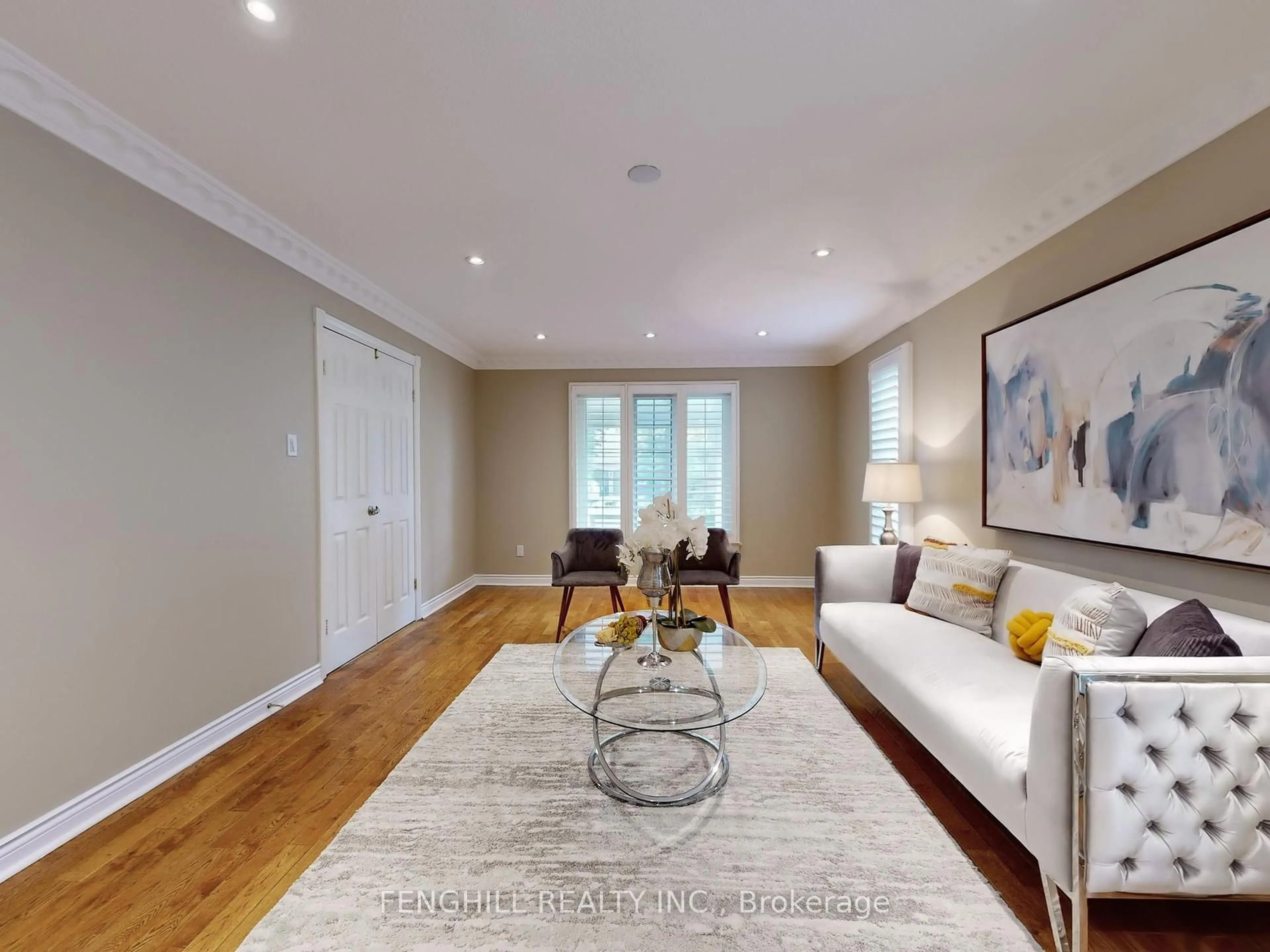 Living room with furniture, unknown for 88 Millersgrove Dr, Toronto Ontario M2R 3R9