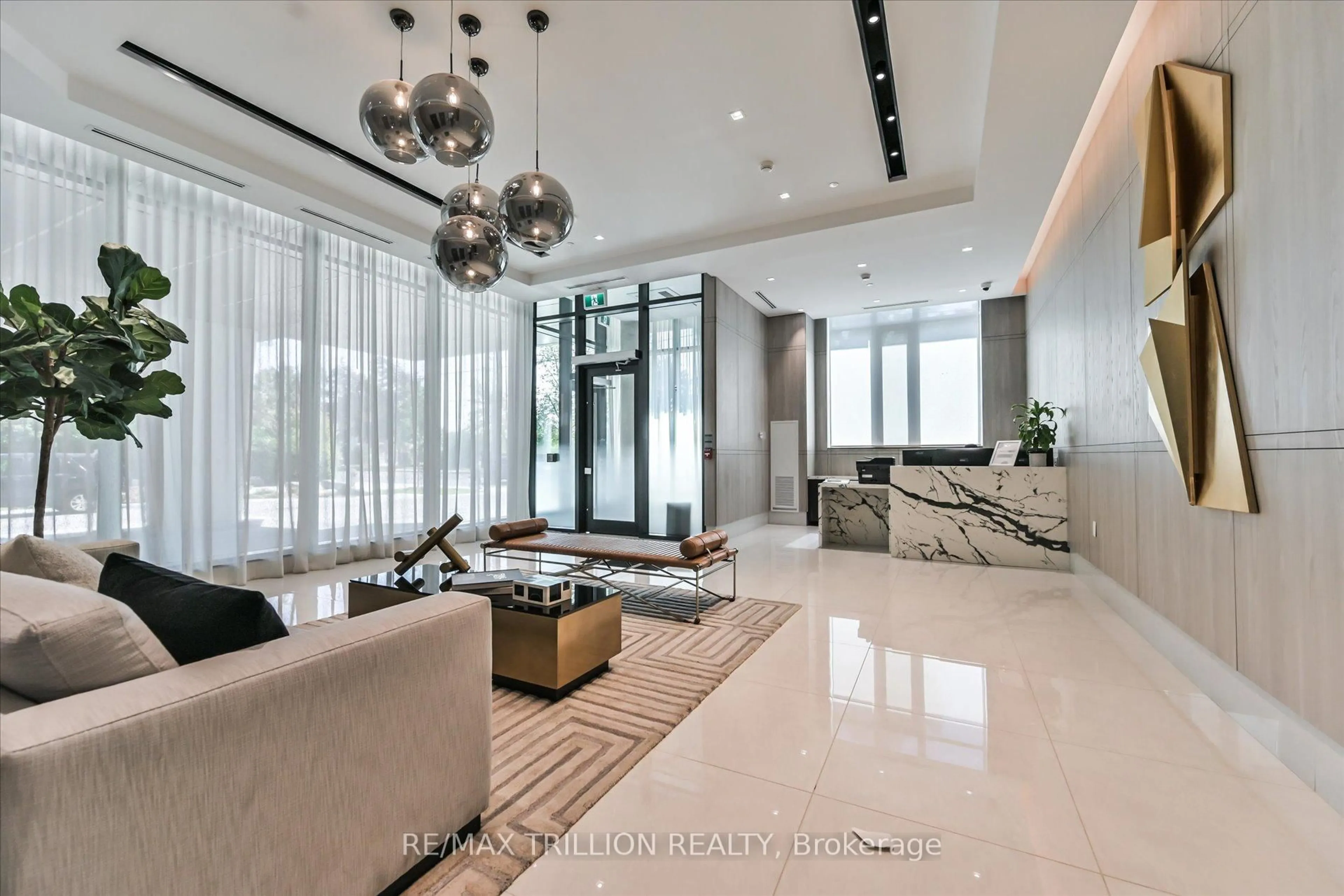 Unknown for 250 Lawrence Ave #801, Toronto Ontario M5M 1B2