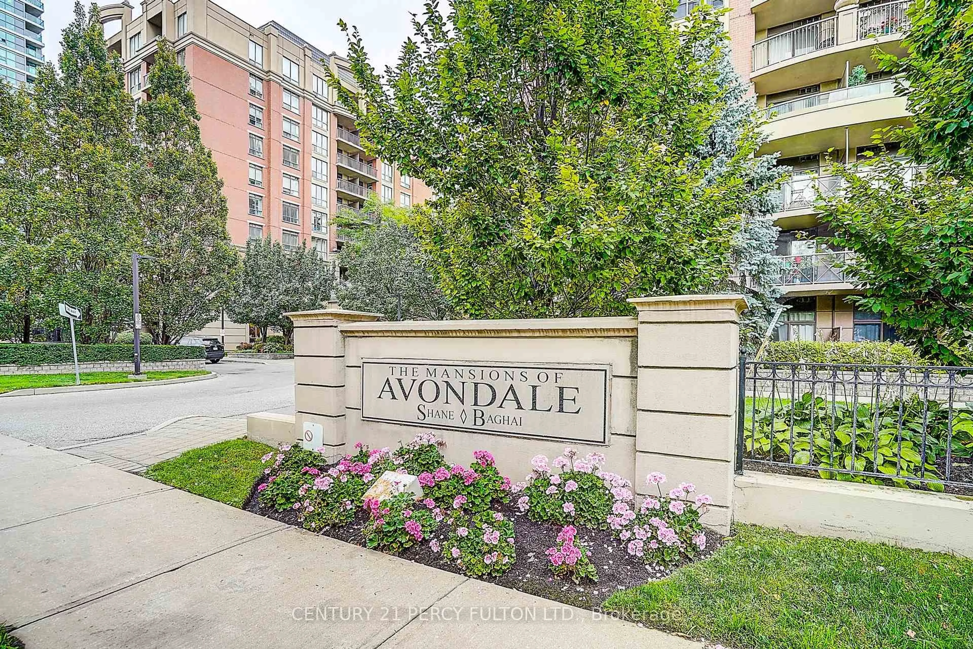 Indoor foyer for 51 Harrison Garden Blvd #503, Toronto Ontario M2N 7G4