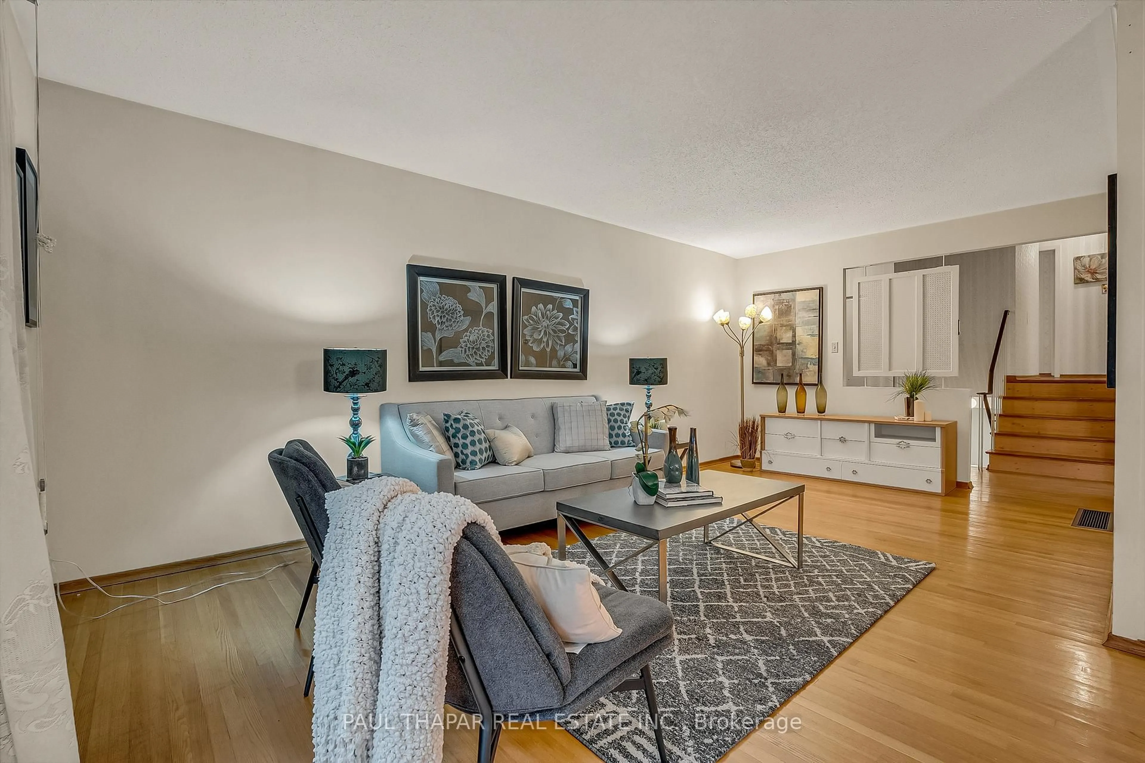 Living room with furniture, unknown for 51 Kingland Cres, Toronto Ontario M2J 2B8