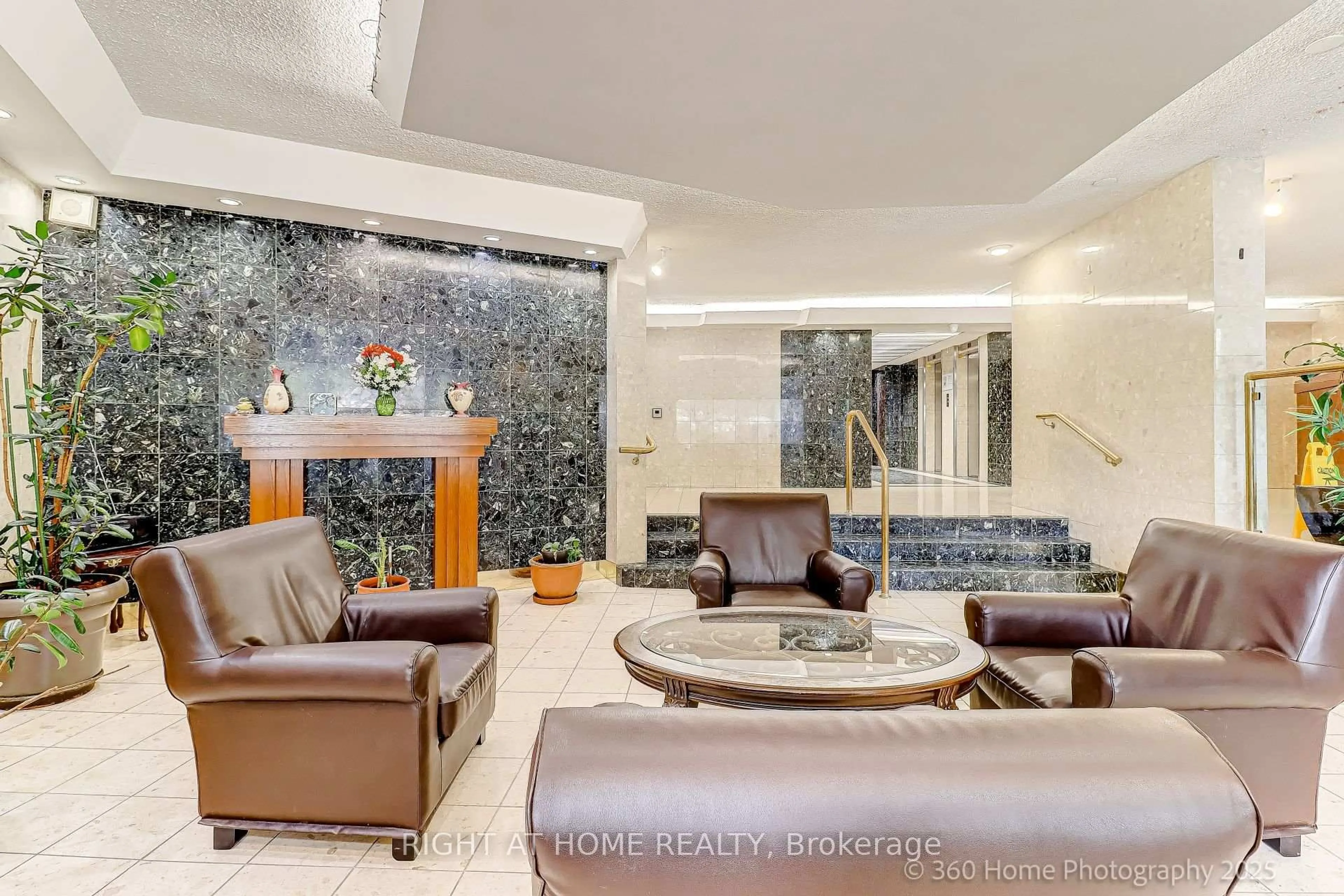 Lobby for 60 PAVANE LINK Way #1709, Toronto Ontario M3C 2Y6