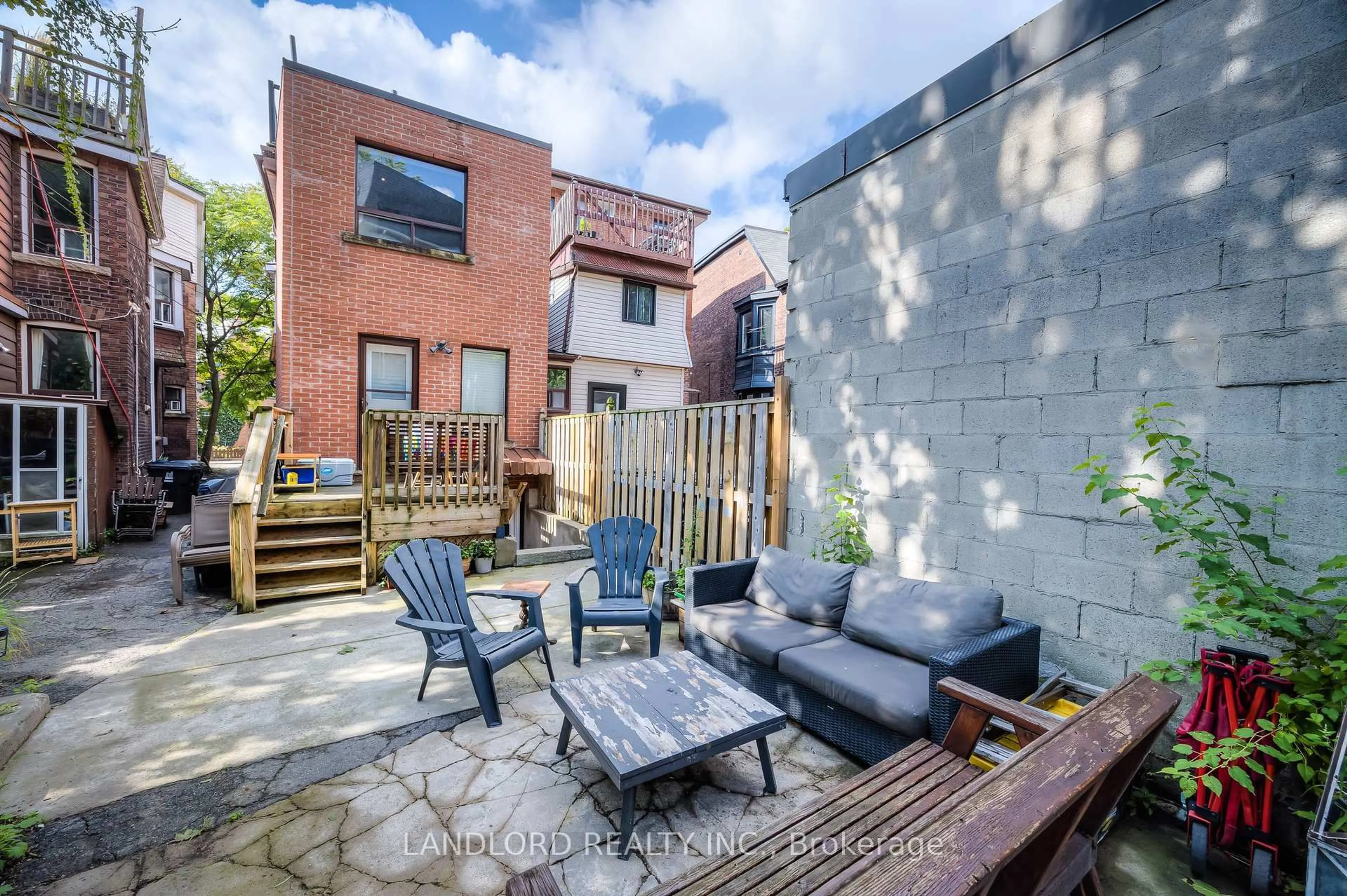 Patio, street for 22 Rusholme Park Cres, Toronto Ontario M6J 2C9