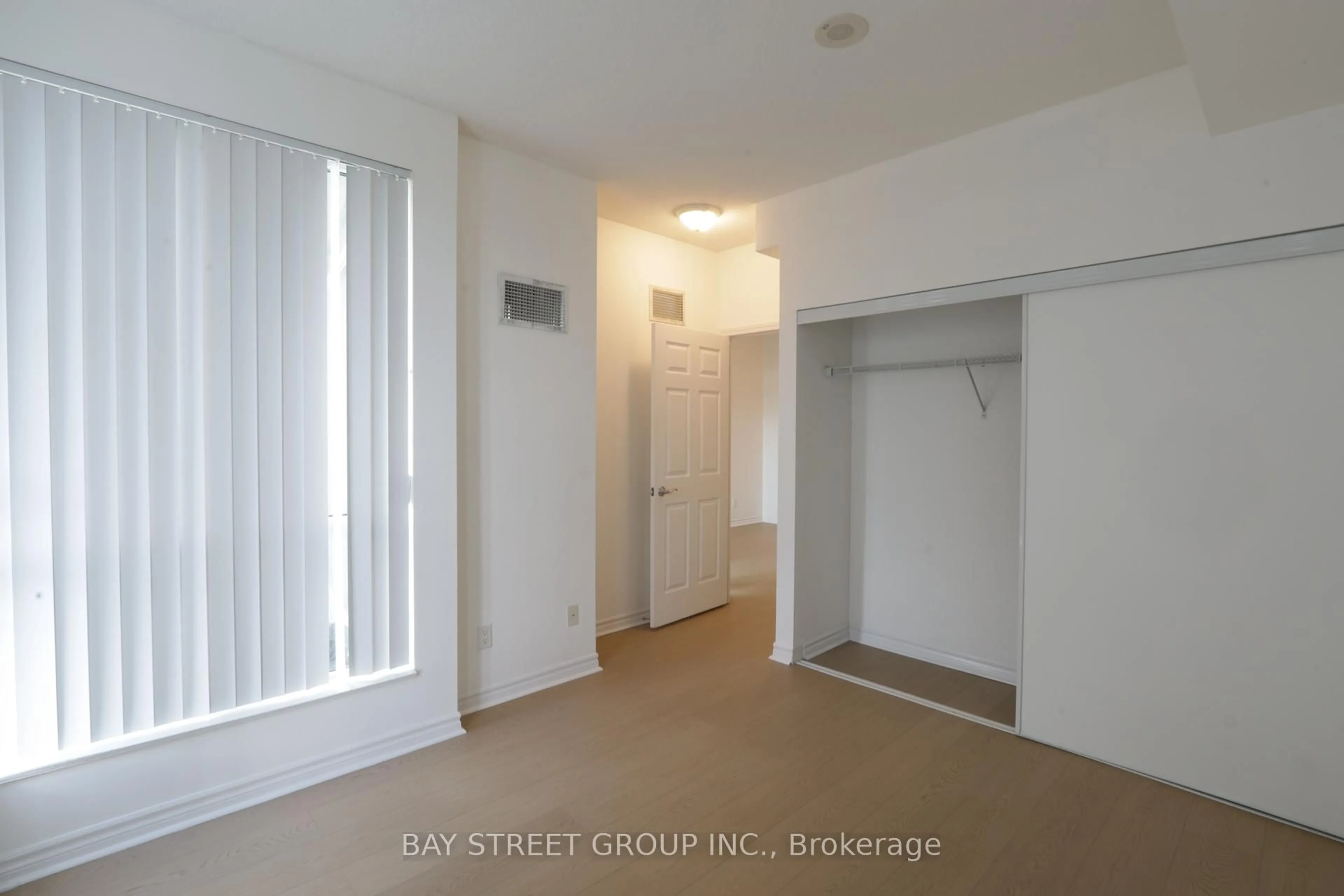 A pic of a room for 18 Holmes Ave #1101, Toronto Ontario M2N 0E1