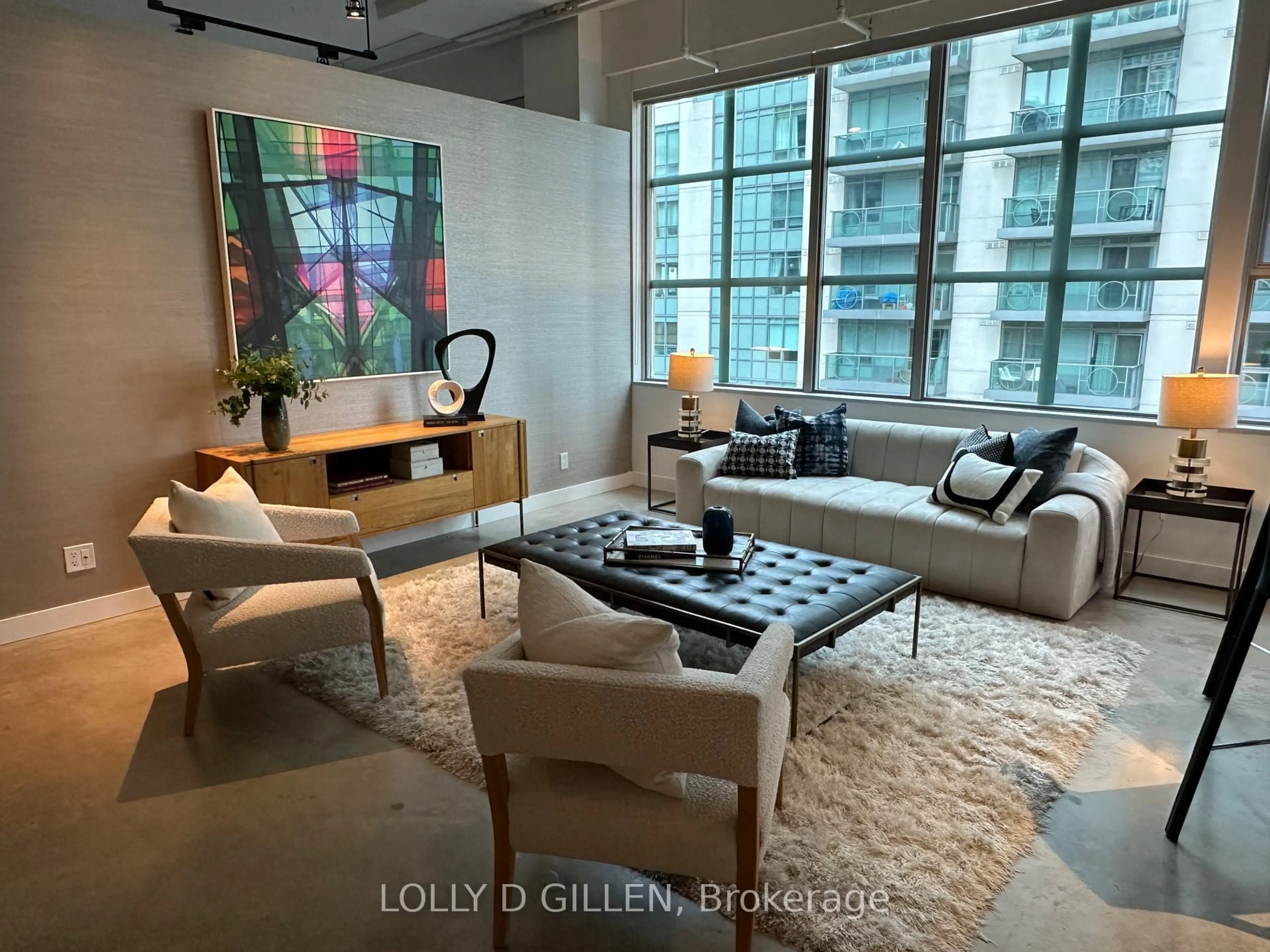 Living room with furniture, unknown for 188 Eglinton Ave #PH08, Toronto Ontario M4P 2X7