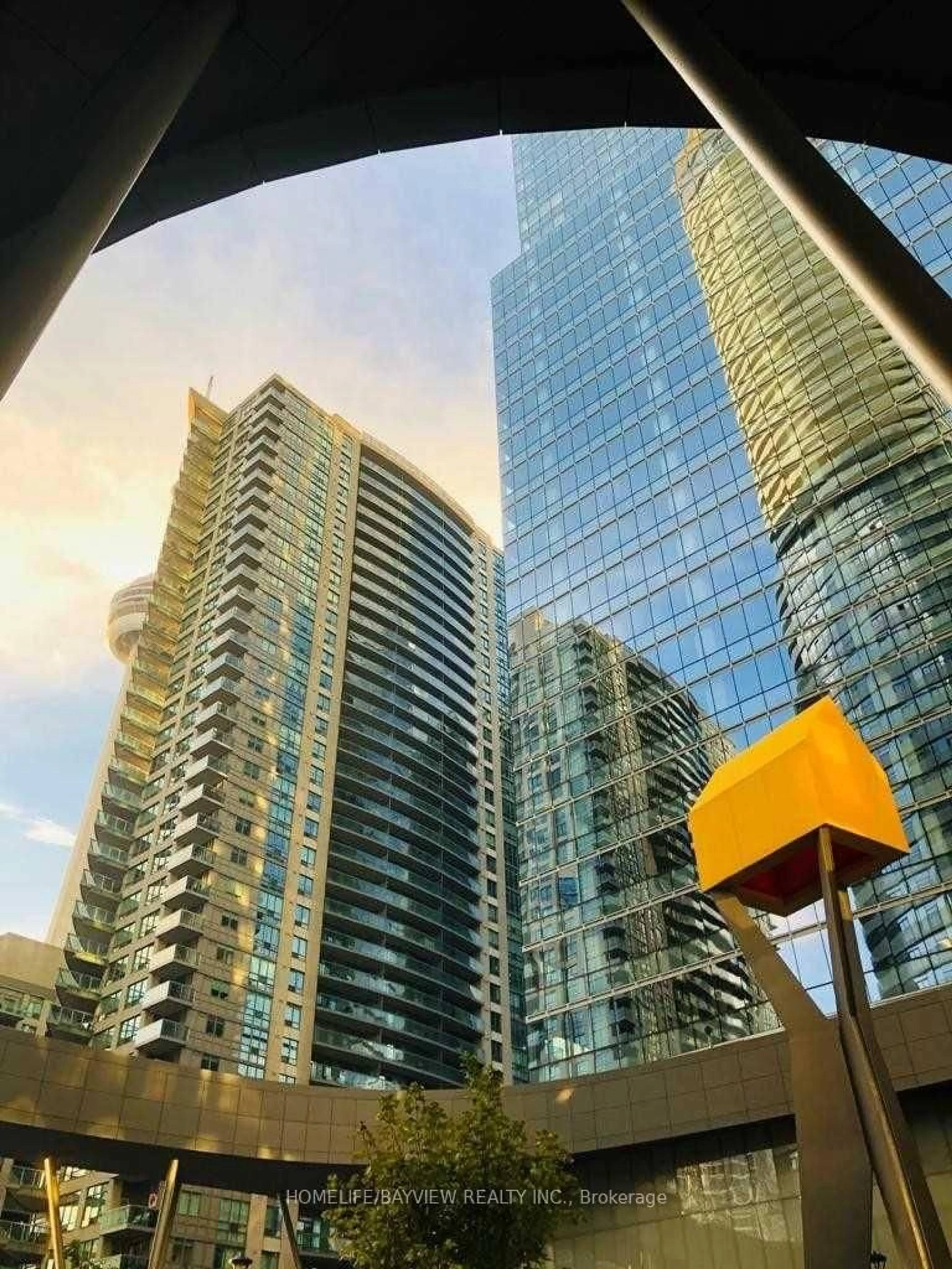 Unknown for 12 York St #1605, Toronto Ontario M5J 2Z2